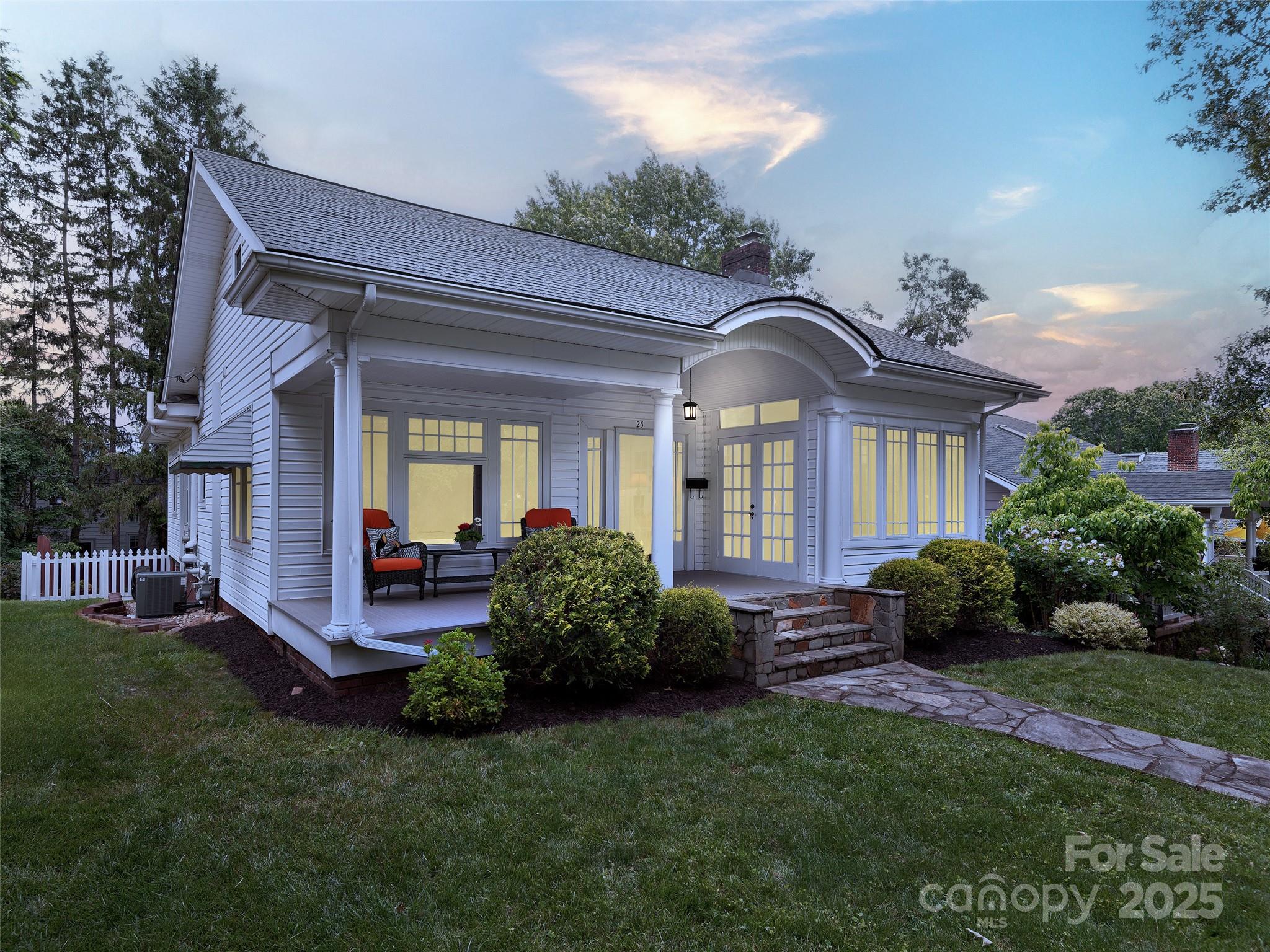 25 Mount Vernon Circle