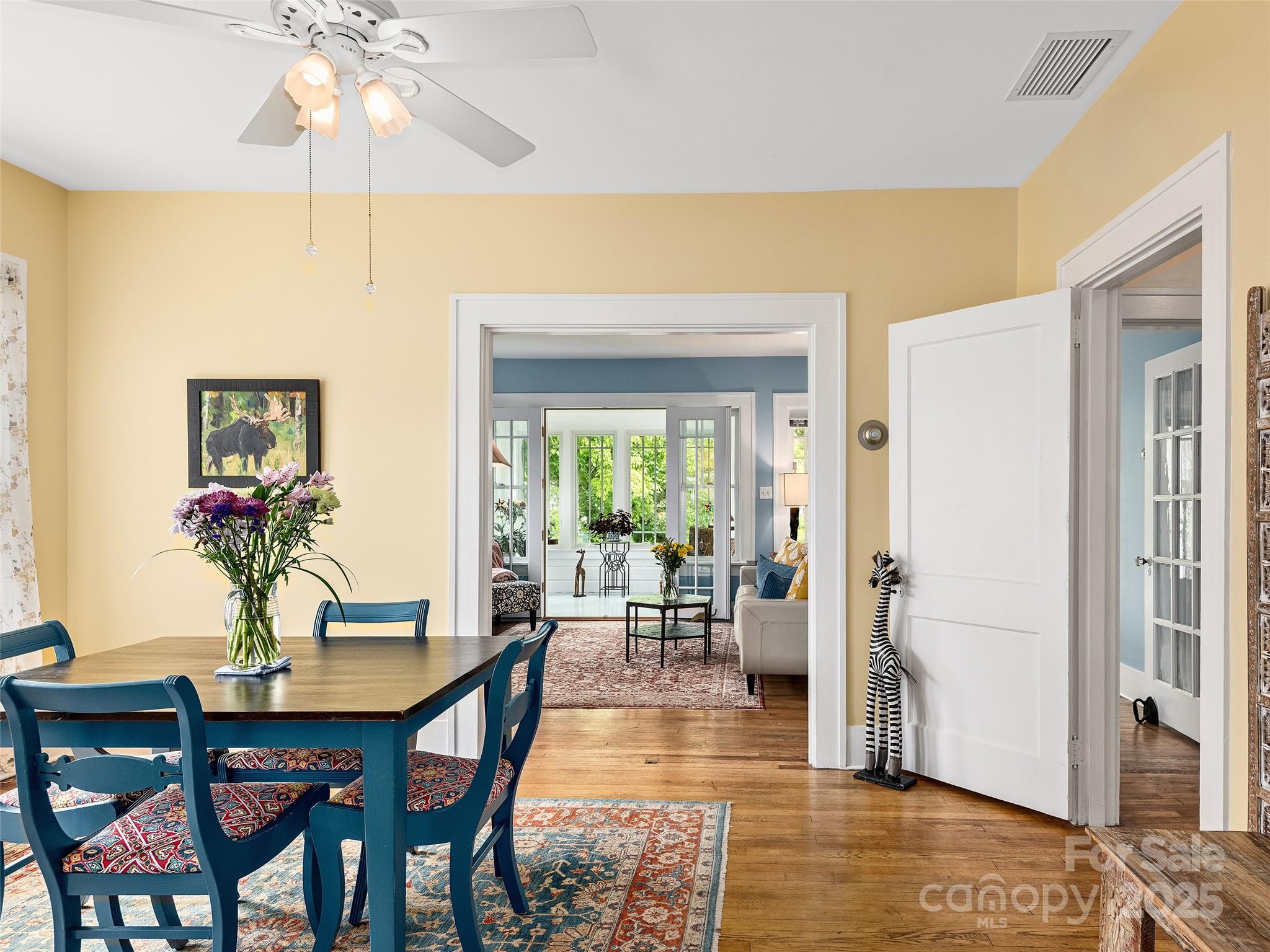 25 Mount Vernon Circle