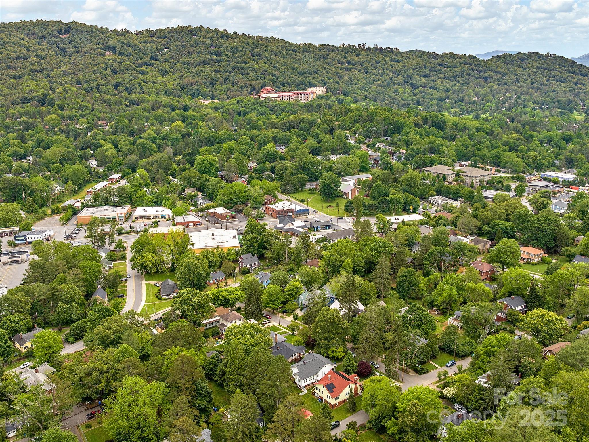 25 Mount Vernon Circle