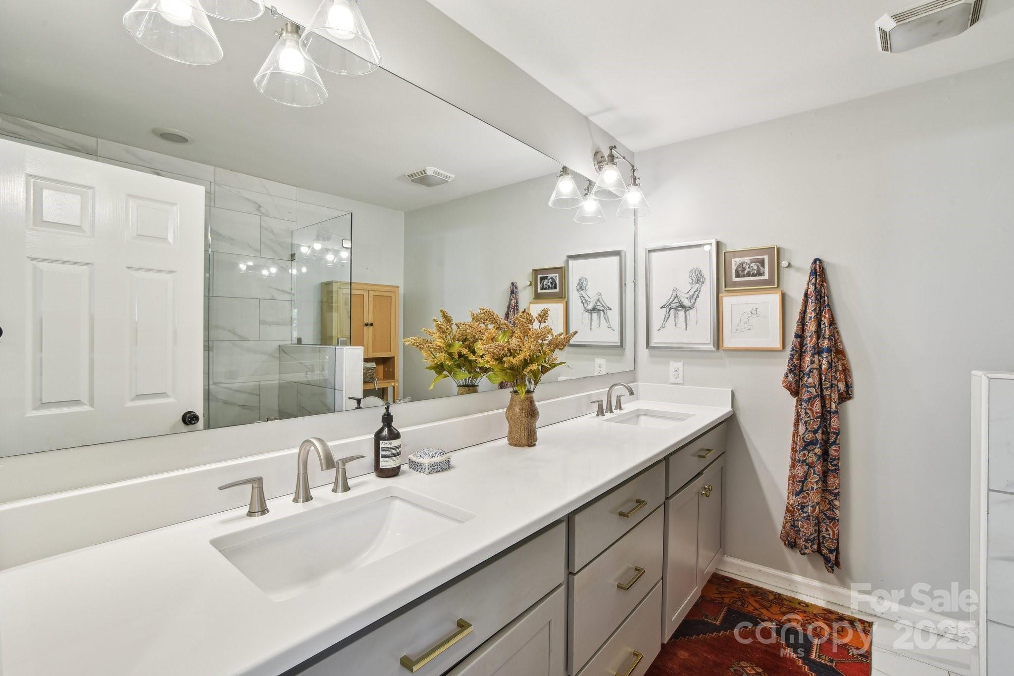 5 Lowry Lane