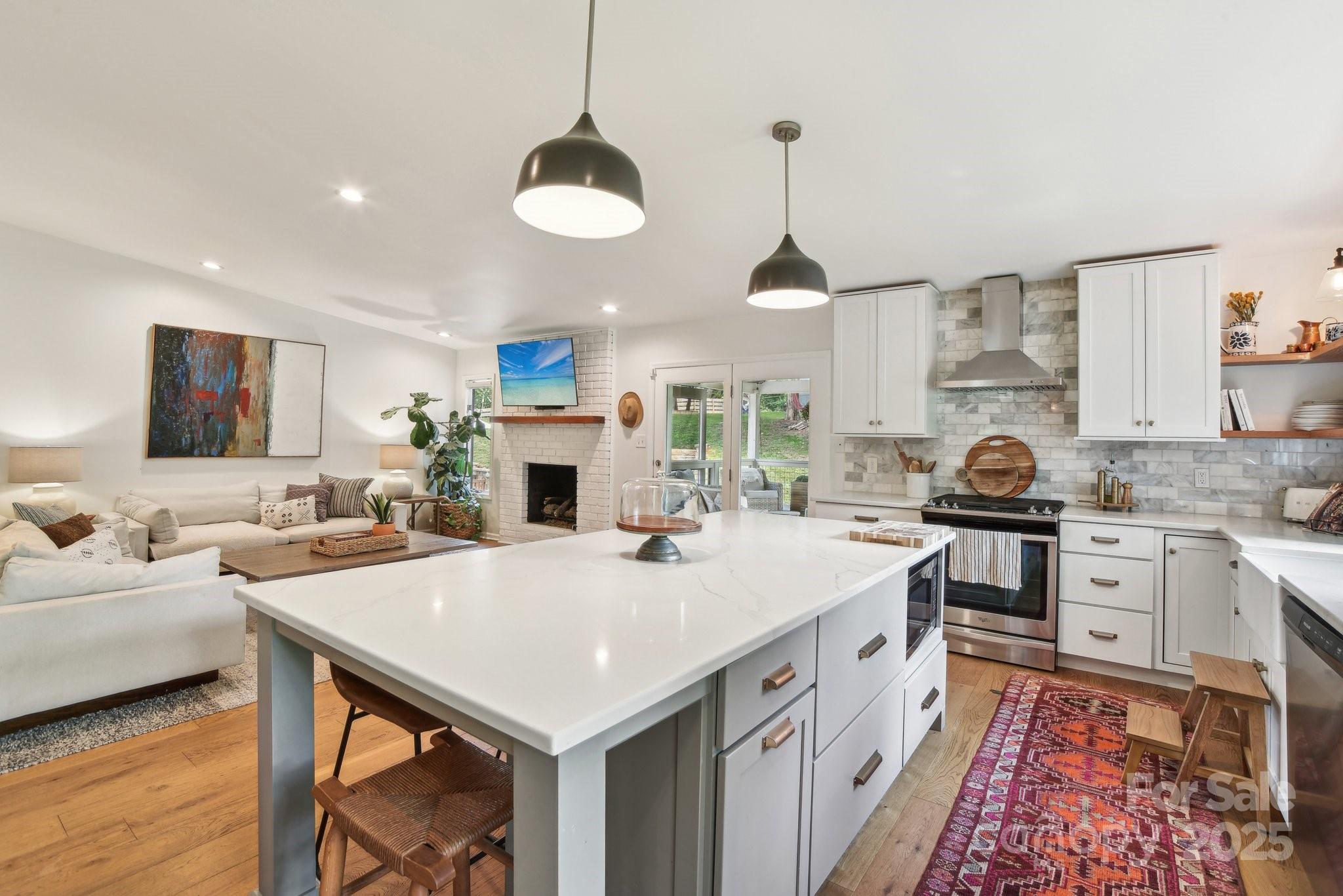 5 Lowry Lane