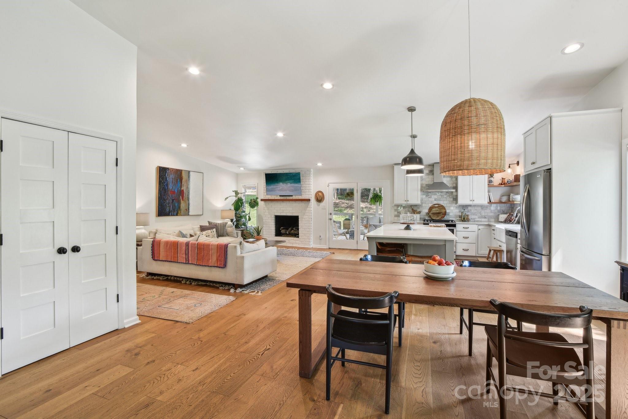 5 Lowry Lane