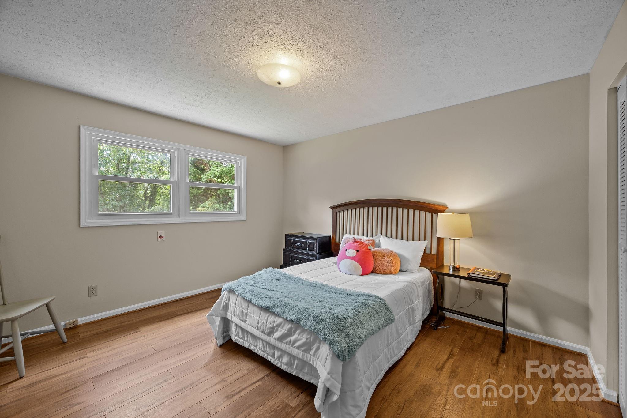 90 Knob Hill Road
