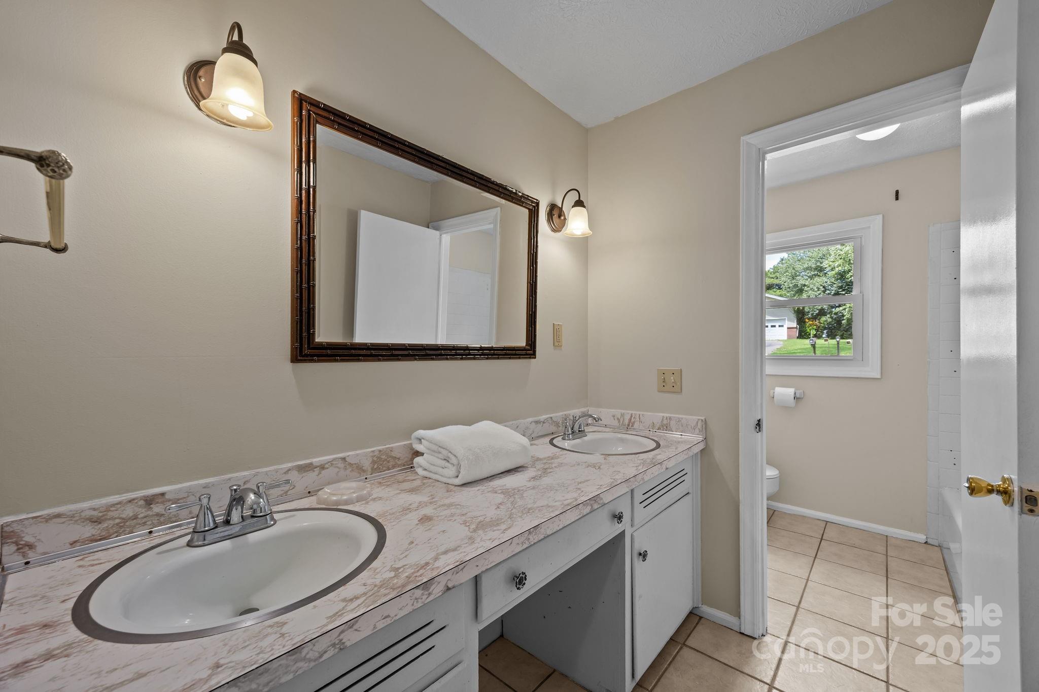 90 Knob Hill Road