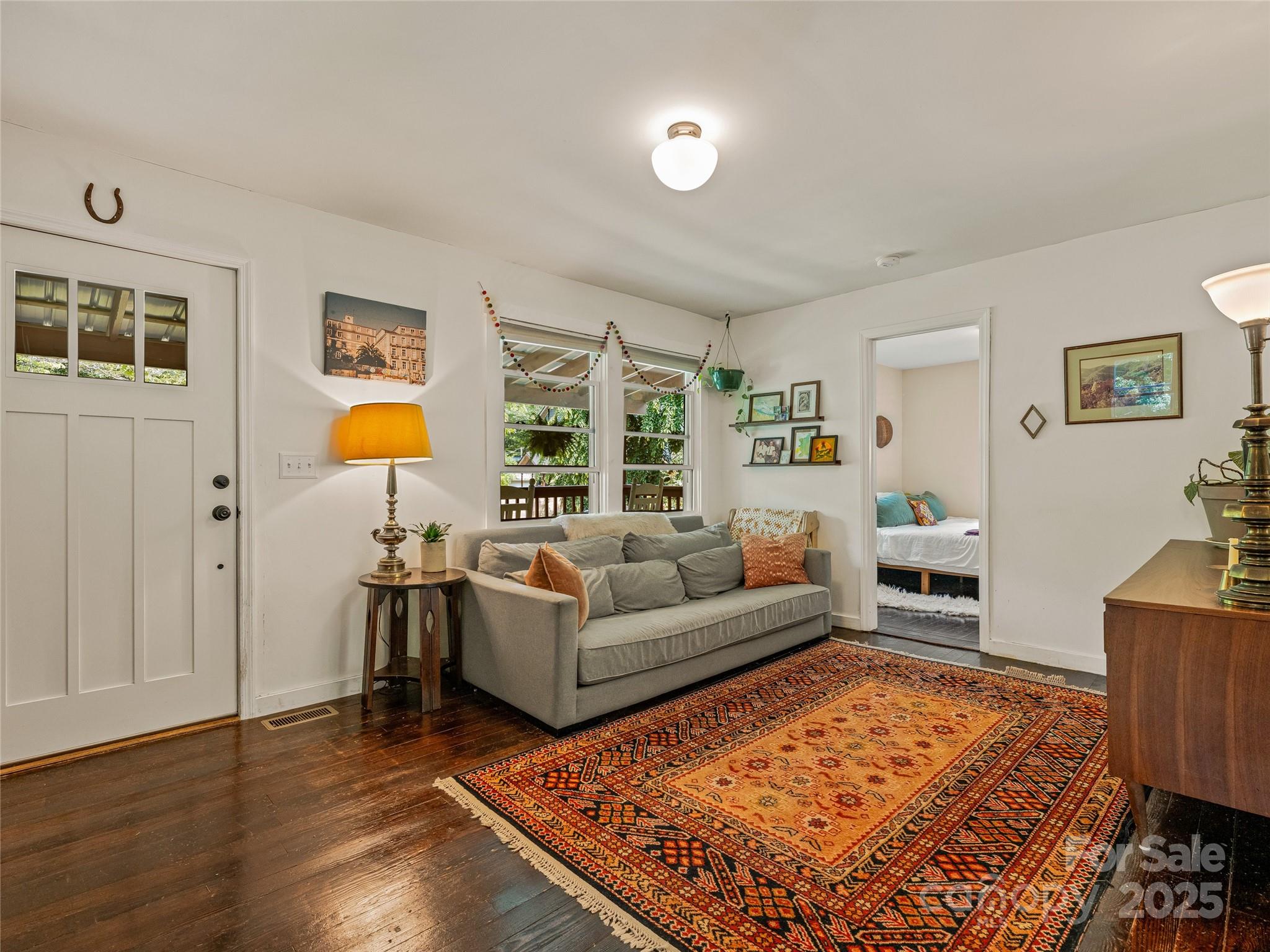 820 Azalea Avenue