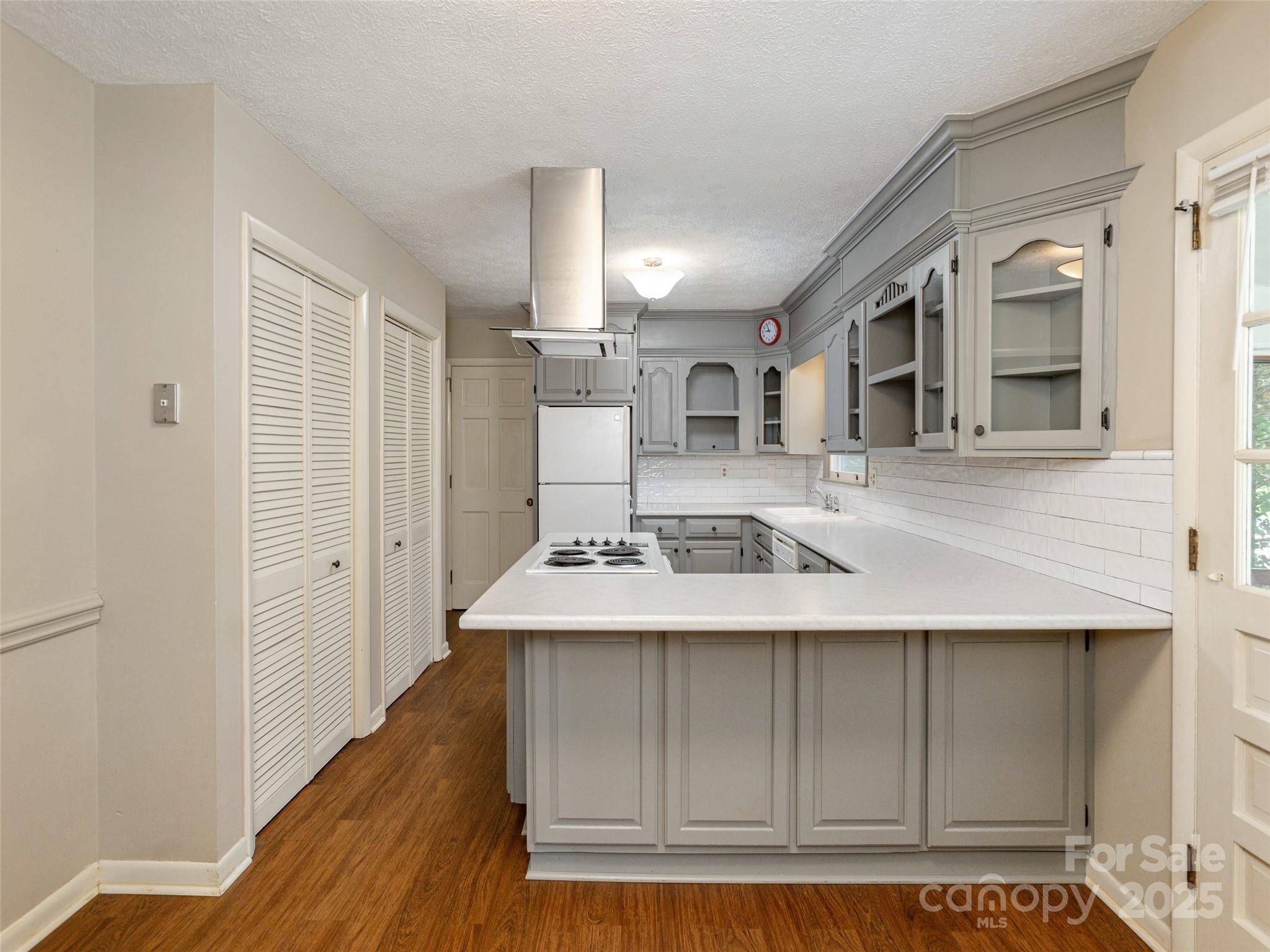 561 Fairway Drive