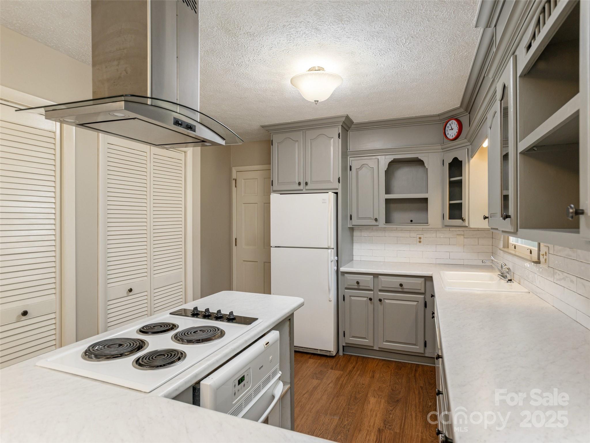 561 Fairway Drive