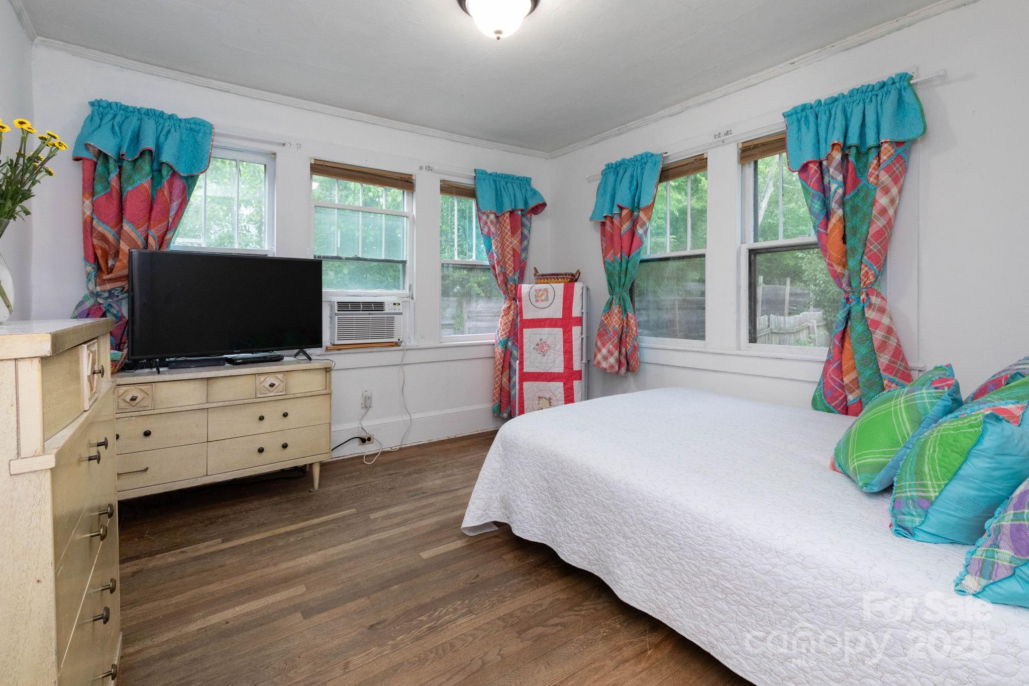 108 Woodrow Avenue