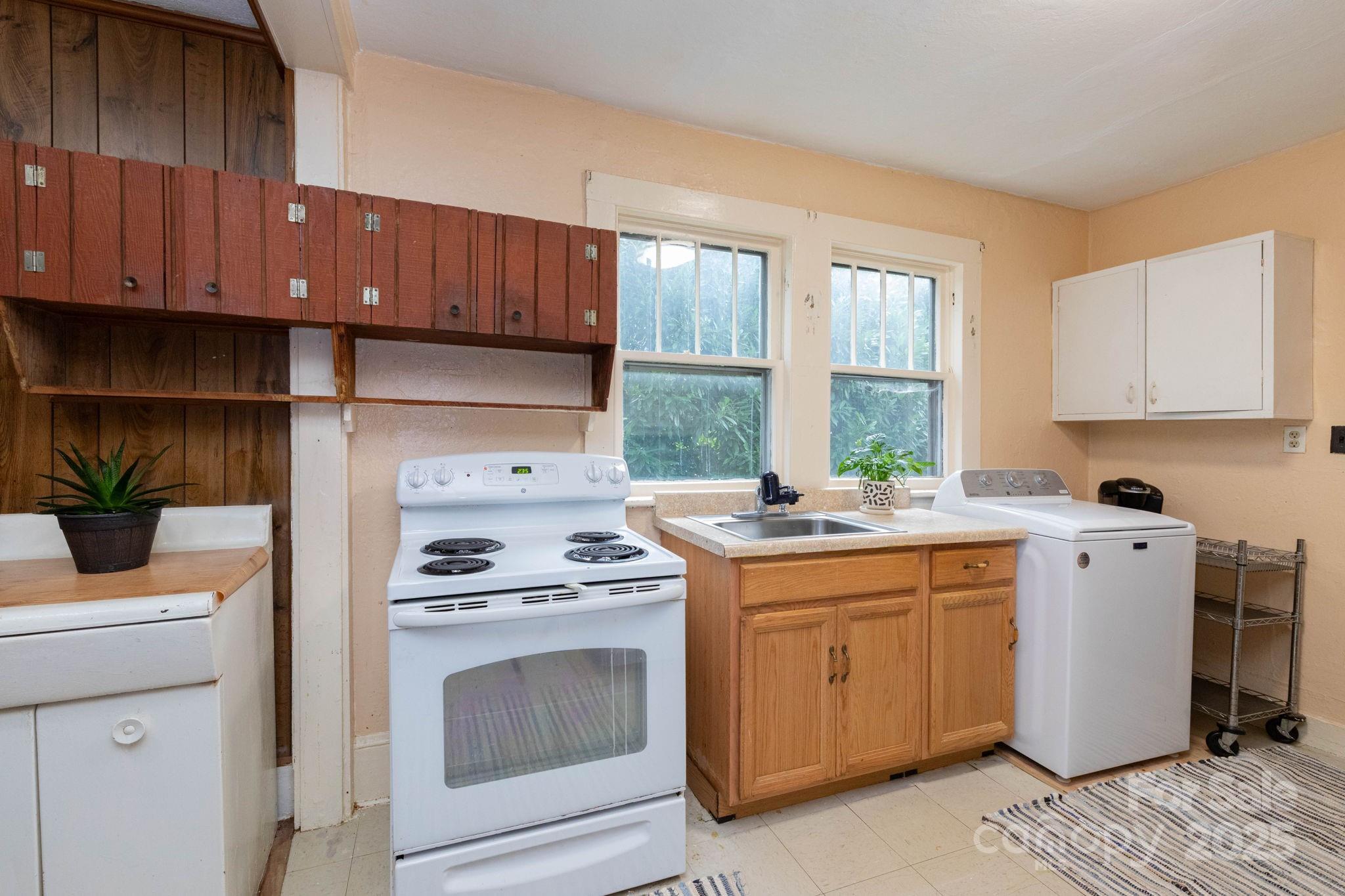 108 Woodrow Avenue