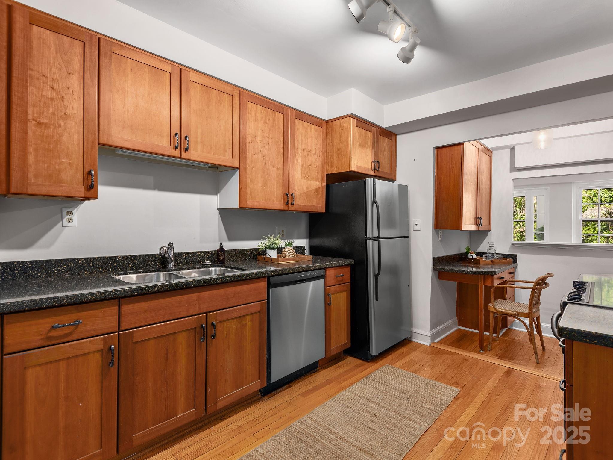 185 Macon Avenue Unit: A-6