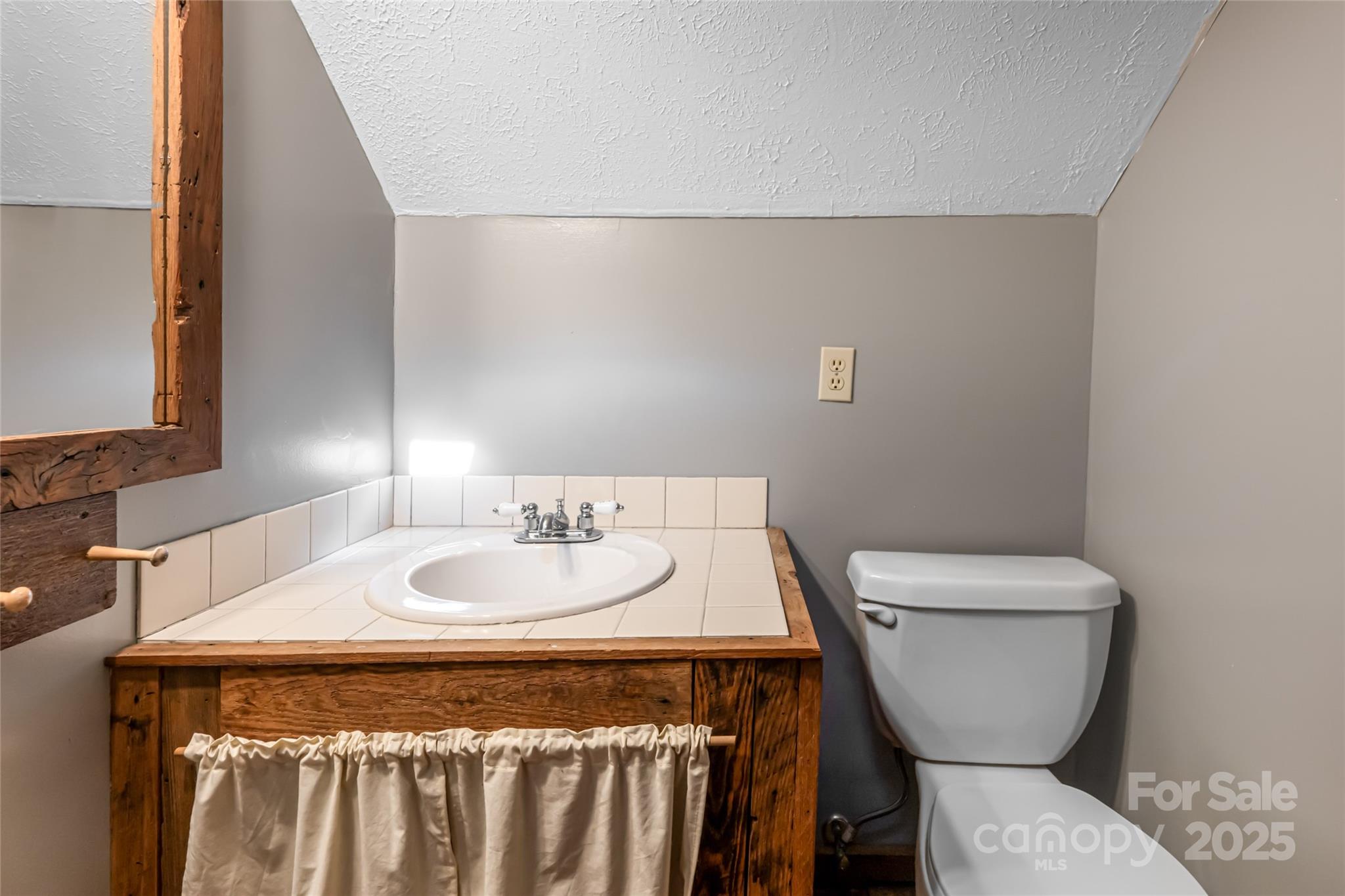 65 Woodfern Drive