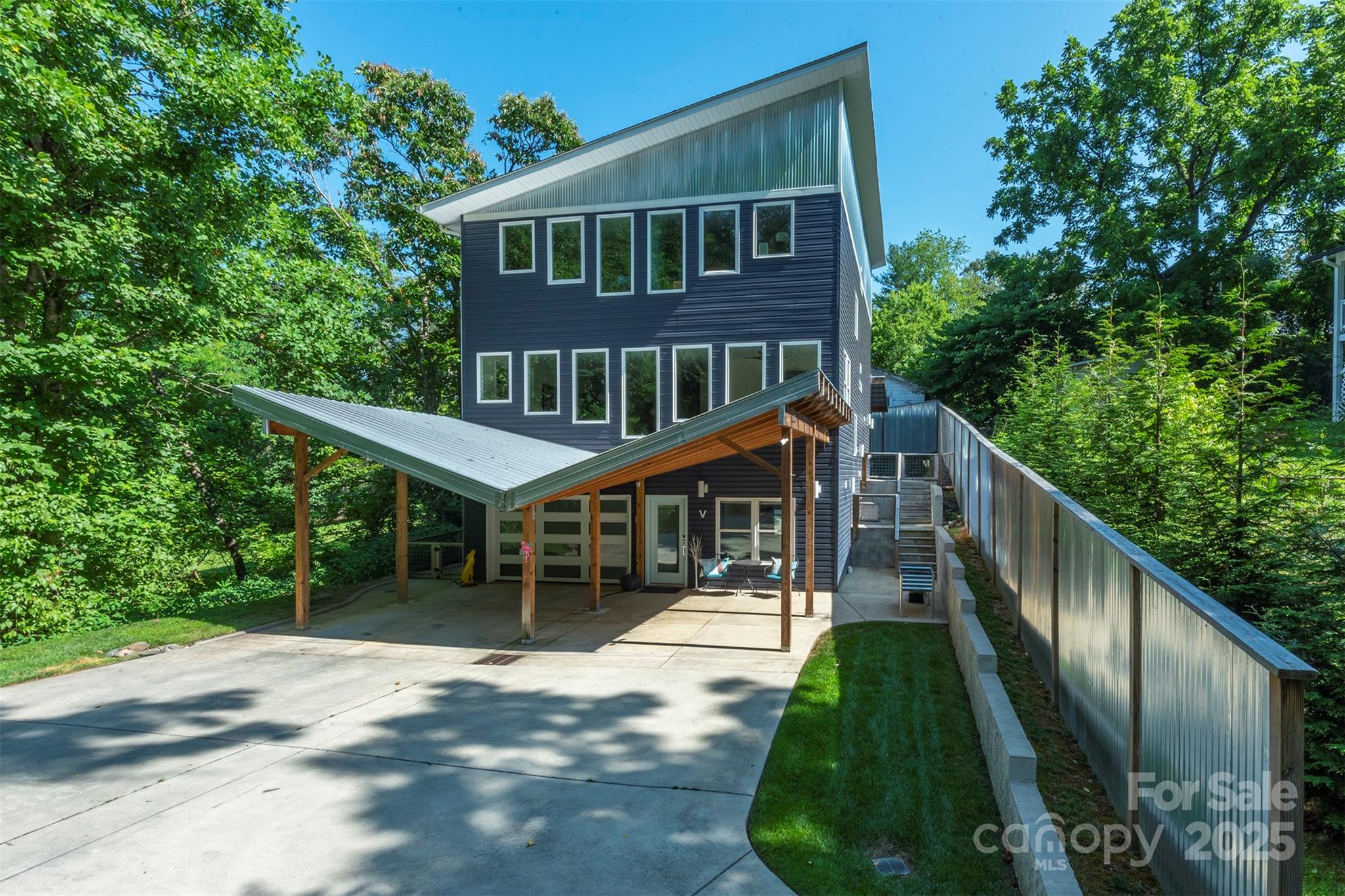 84 West Street