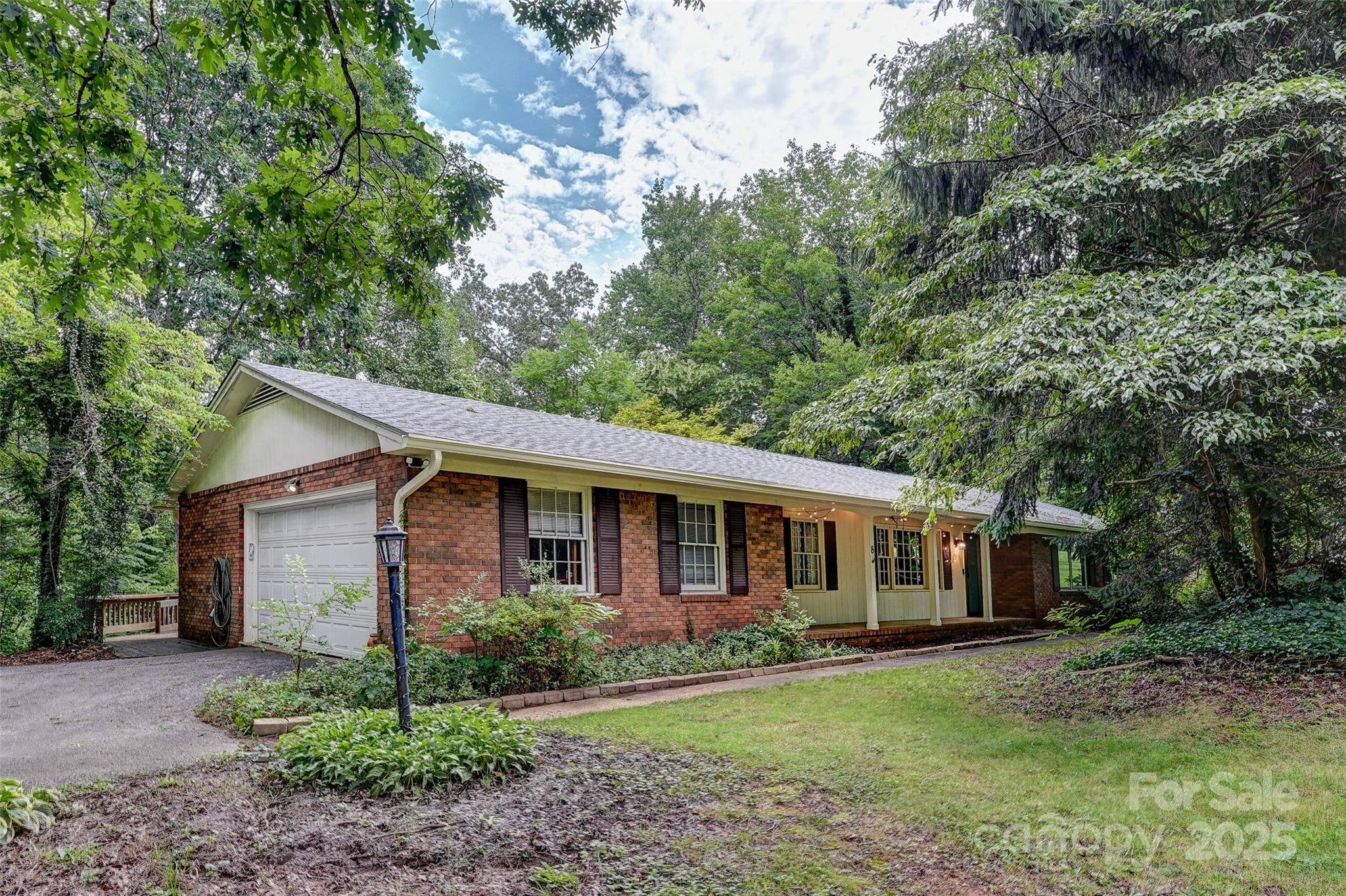 8 Mayfair Drive