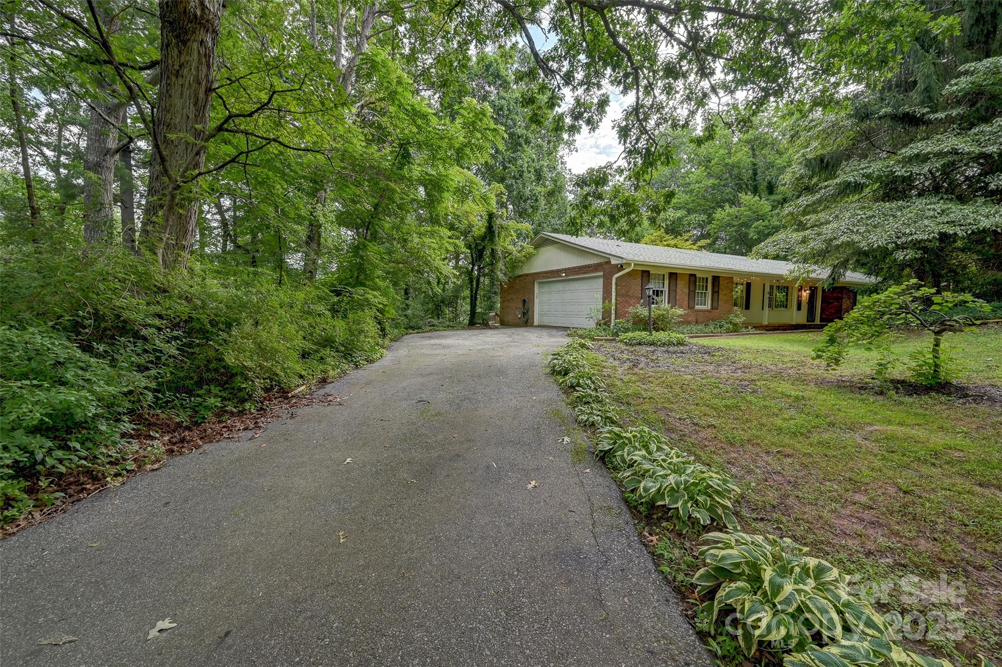 8 Mayfair Drive