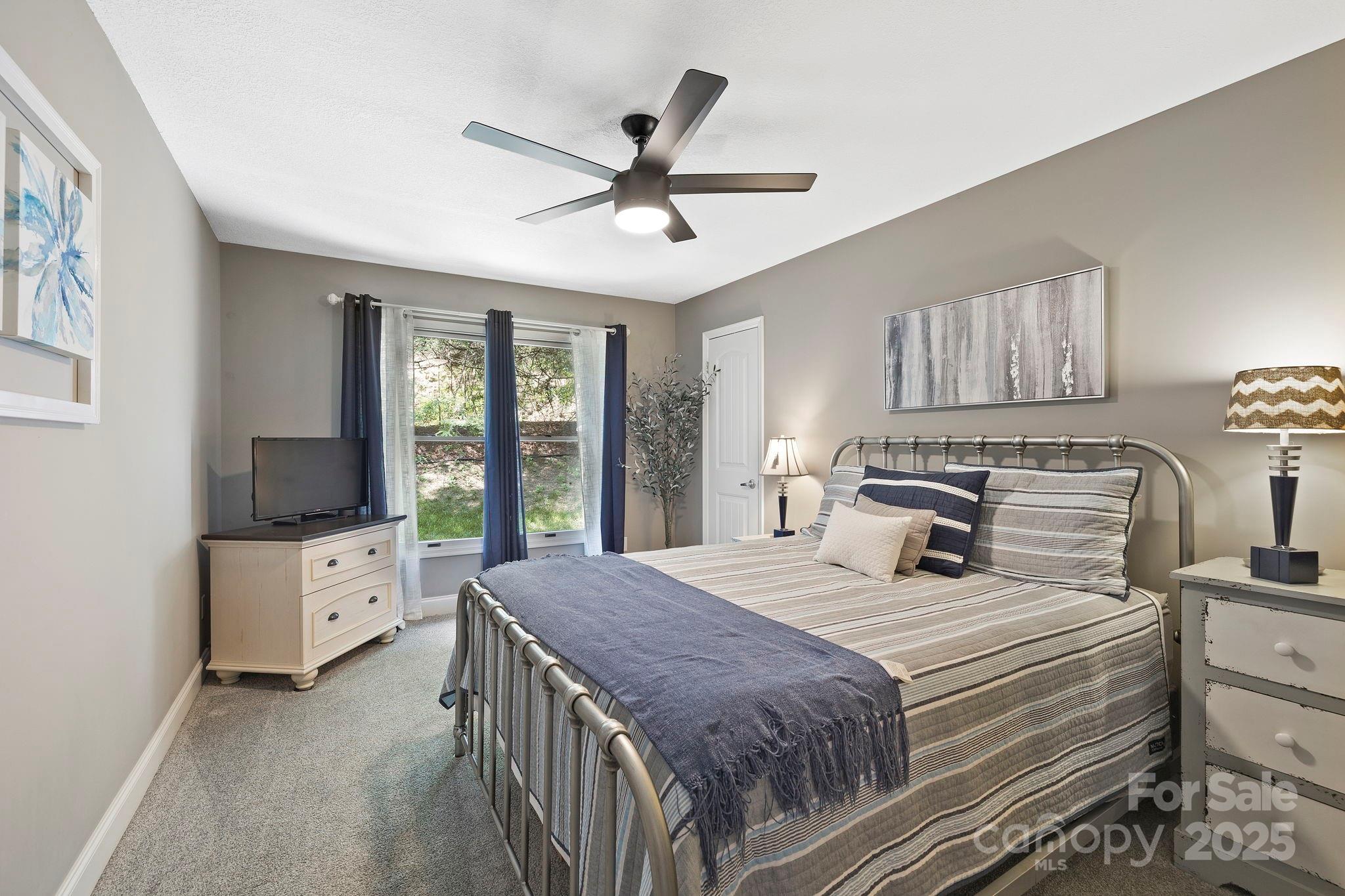 2440 W Cumming Woods Lane