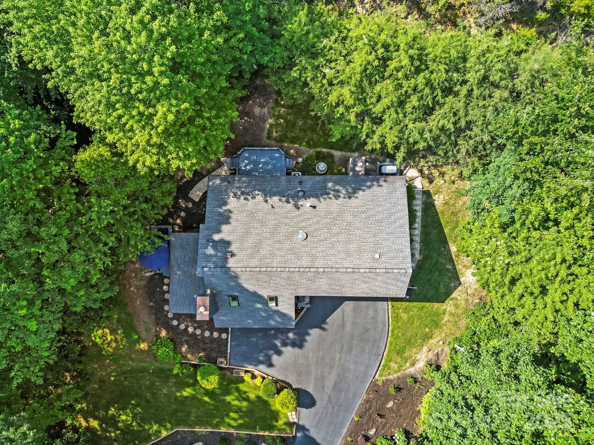 2440 W Cumming Woods Lane