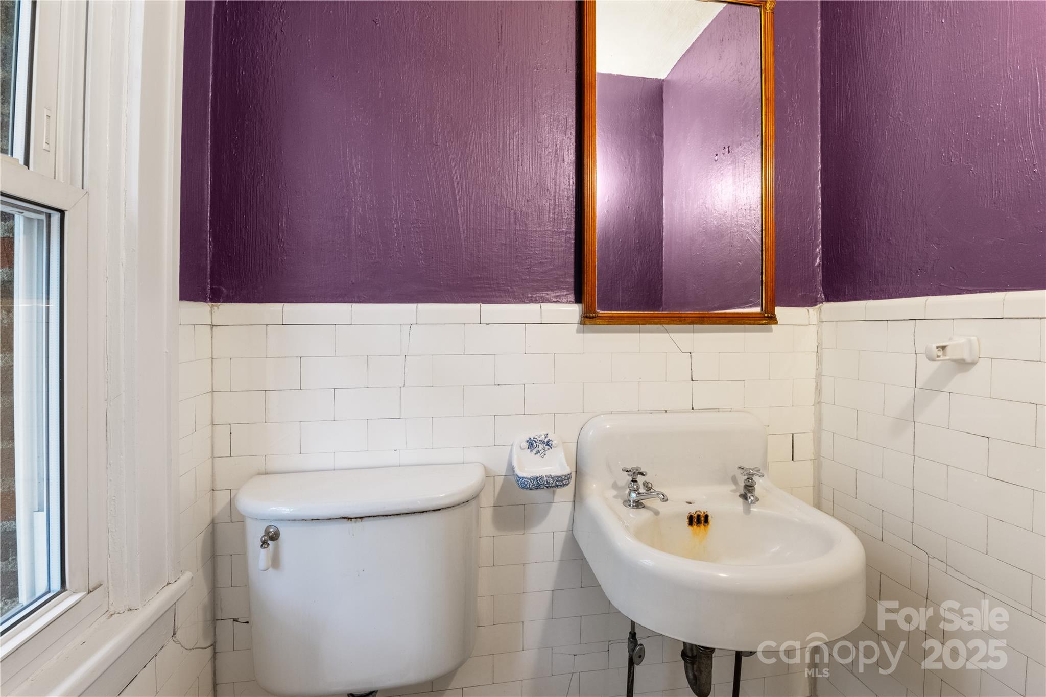 30 Caledonia Road