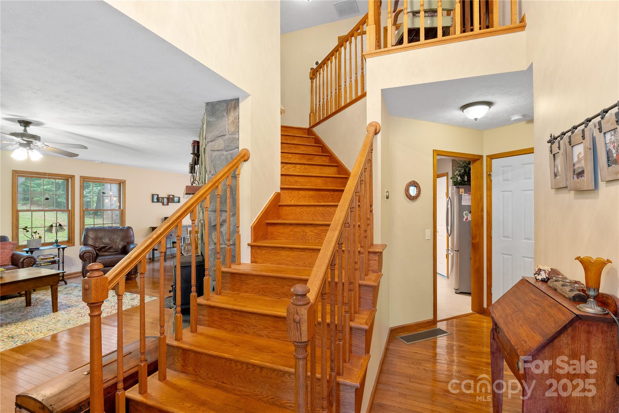 12 Howling Waite Ridge