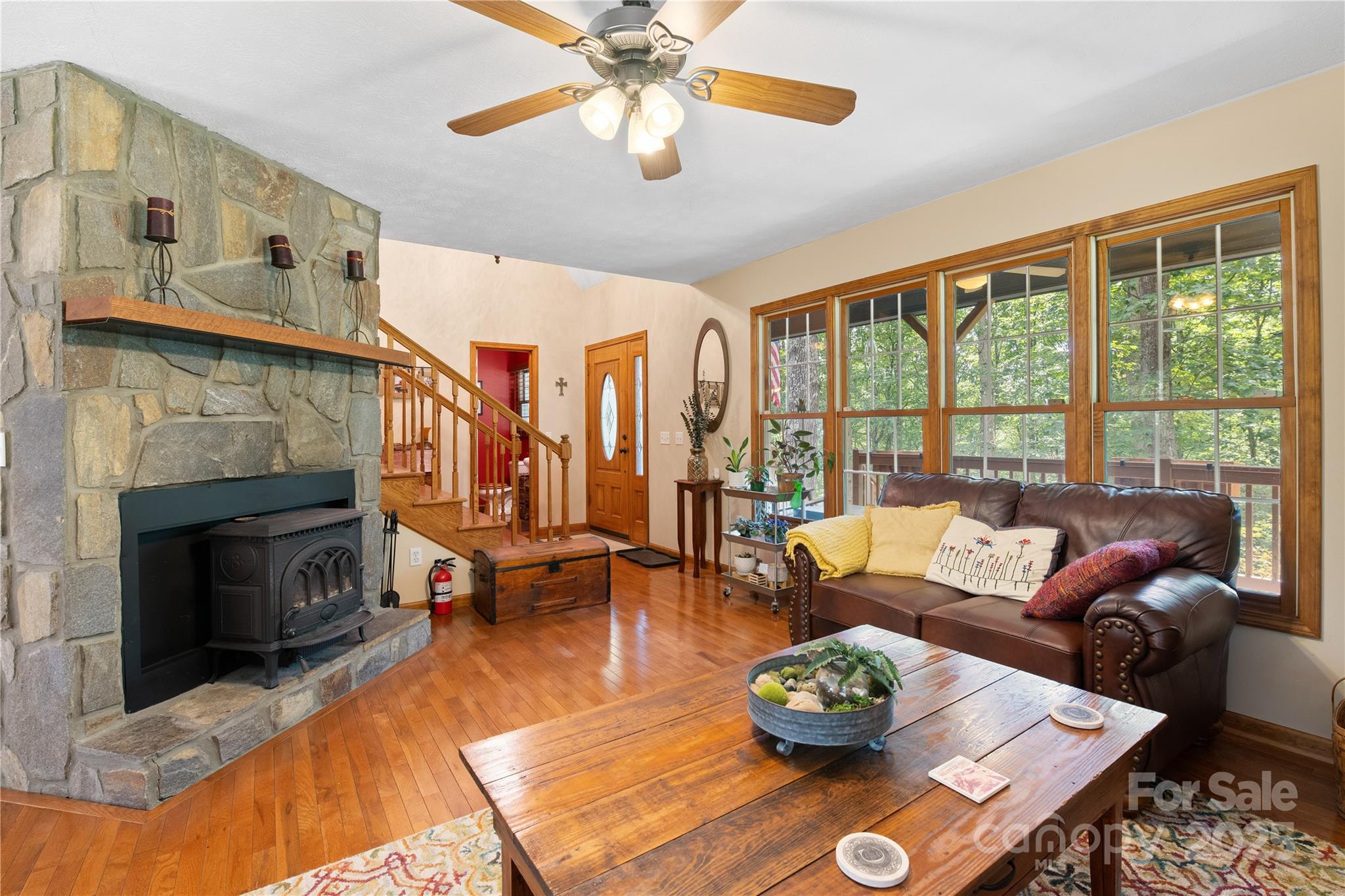 12 Howling Waite Ridge