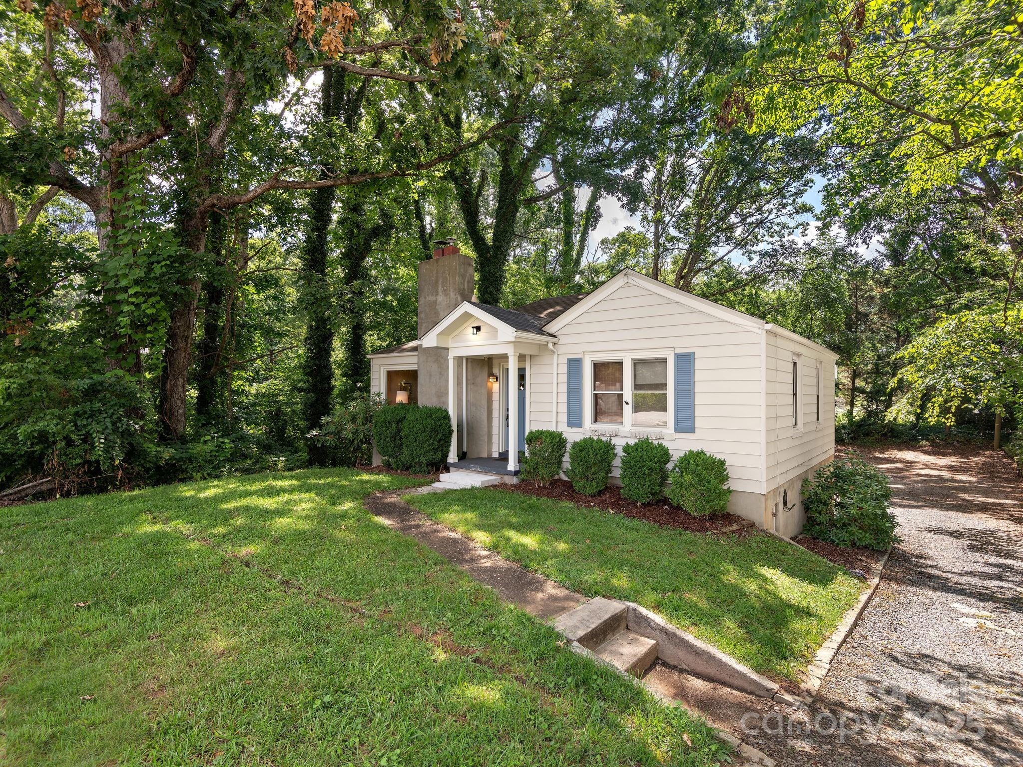 915 Tunnel Road