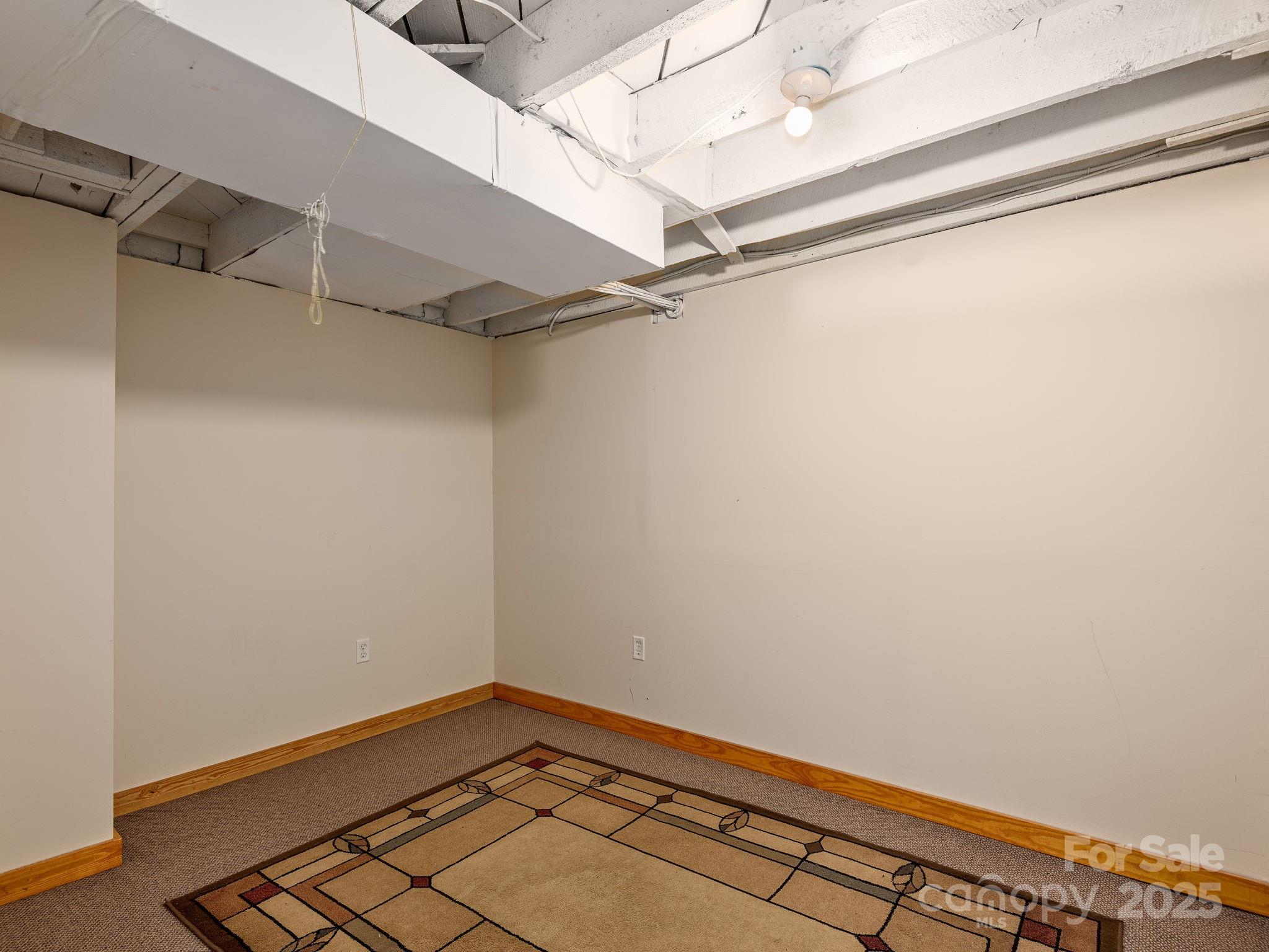 915 Tunnel Road