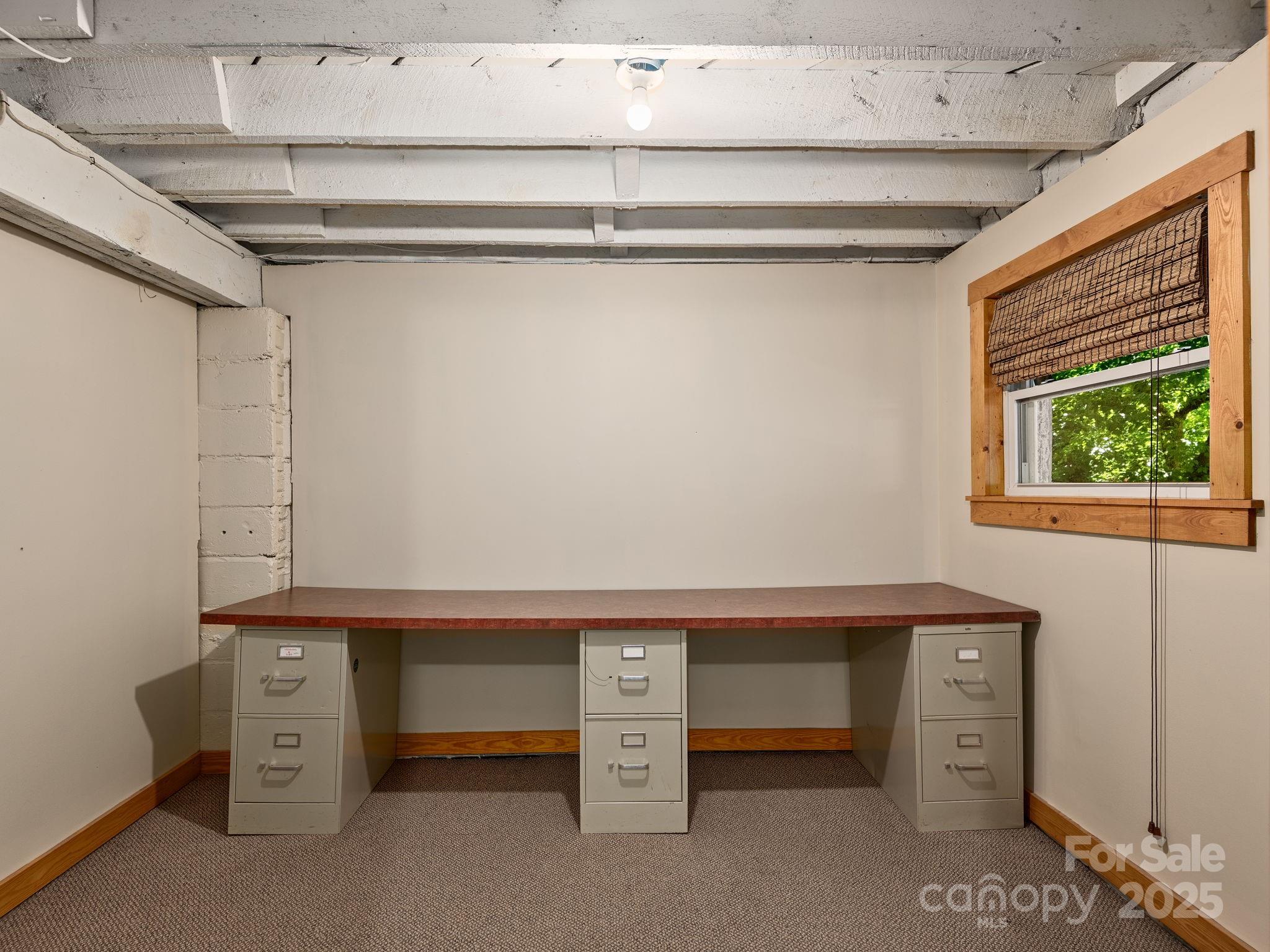 915 Tunnel Road