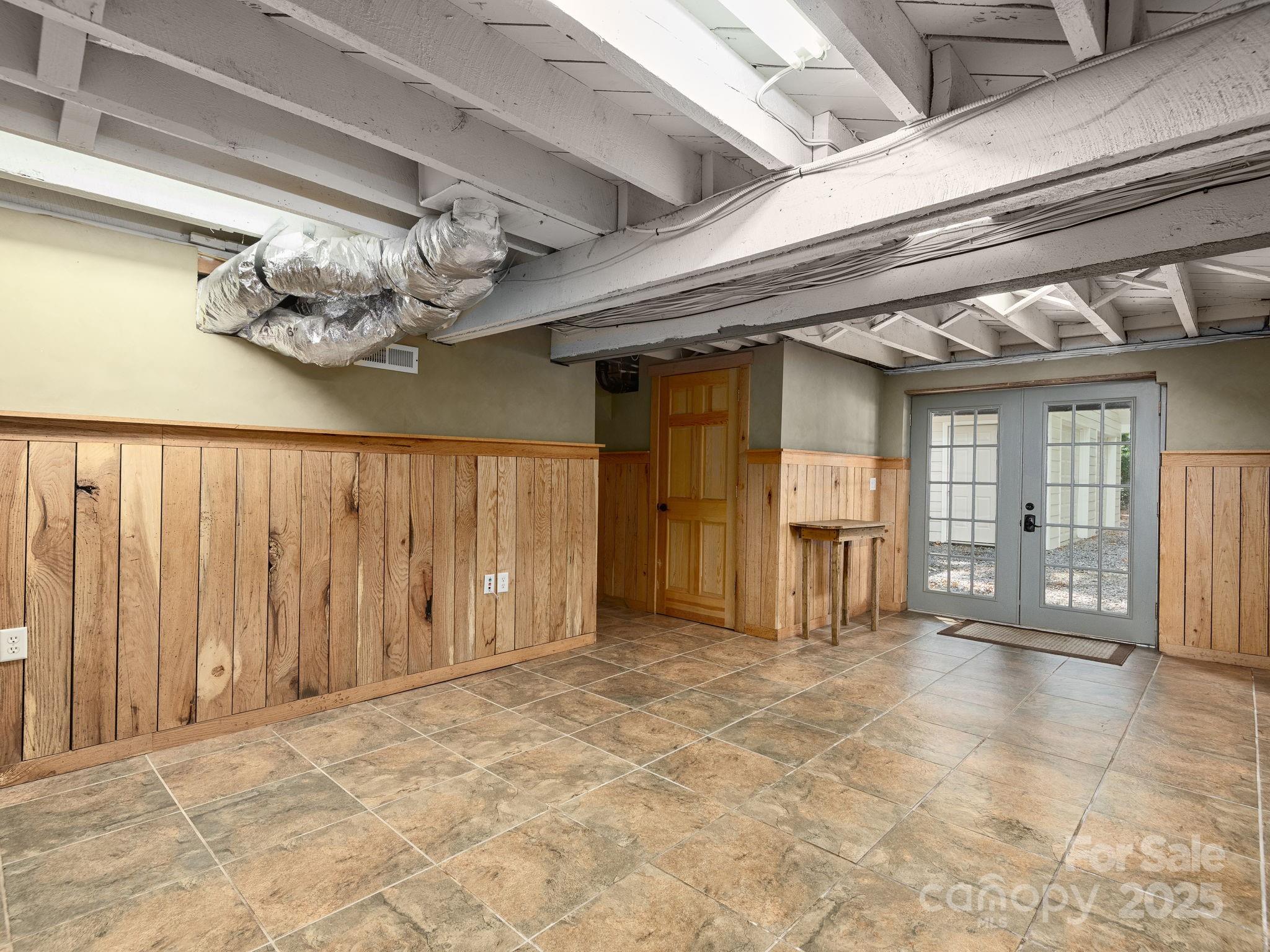 915 Tunnel Road
