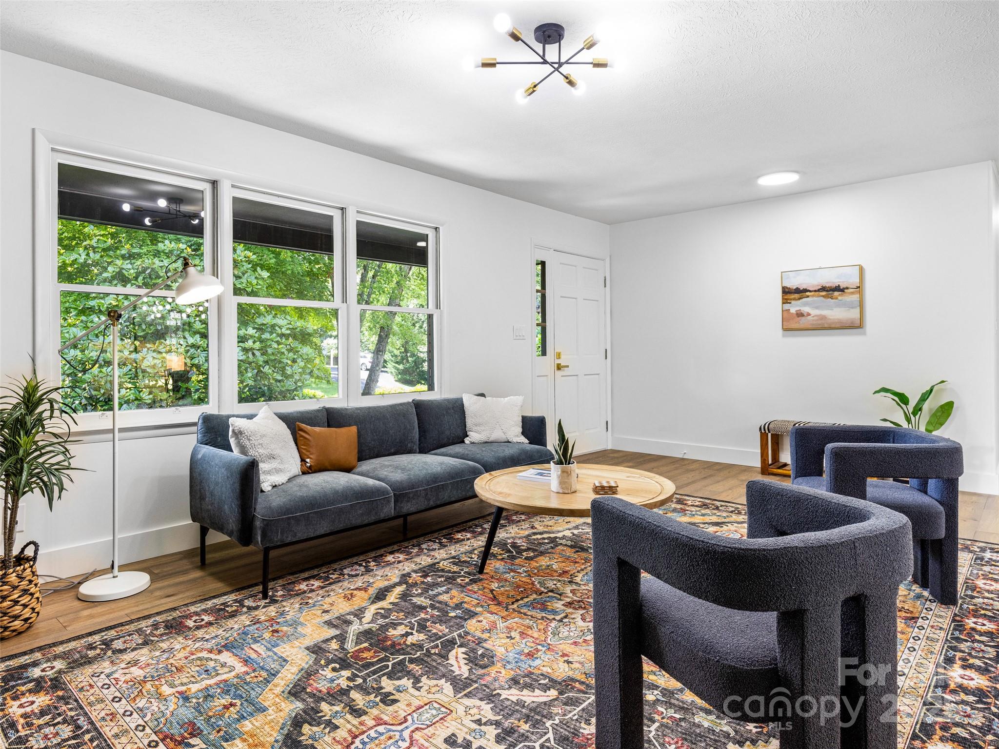 3 Acorn Road