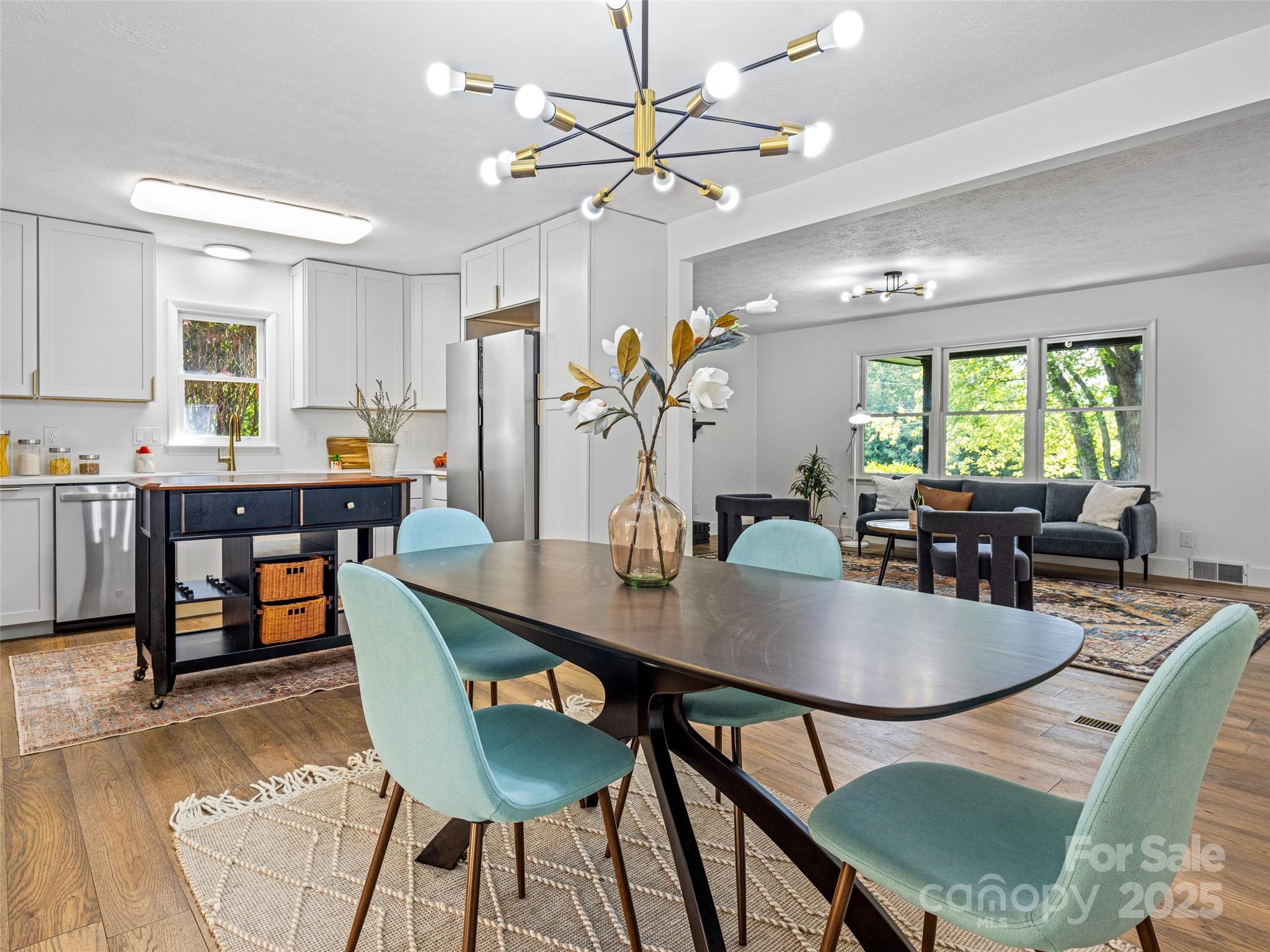 3 Acorn Road