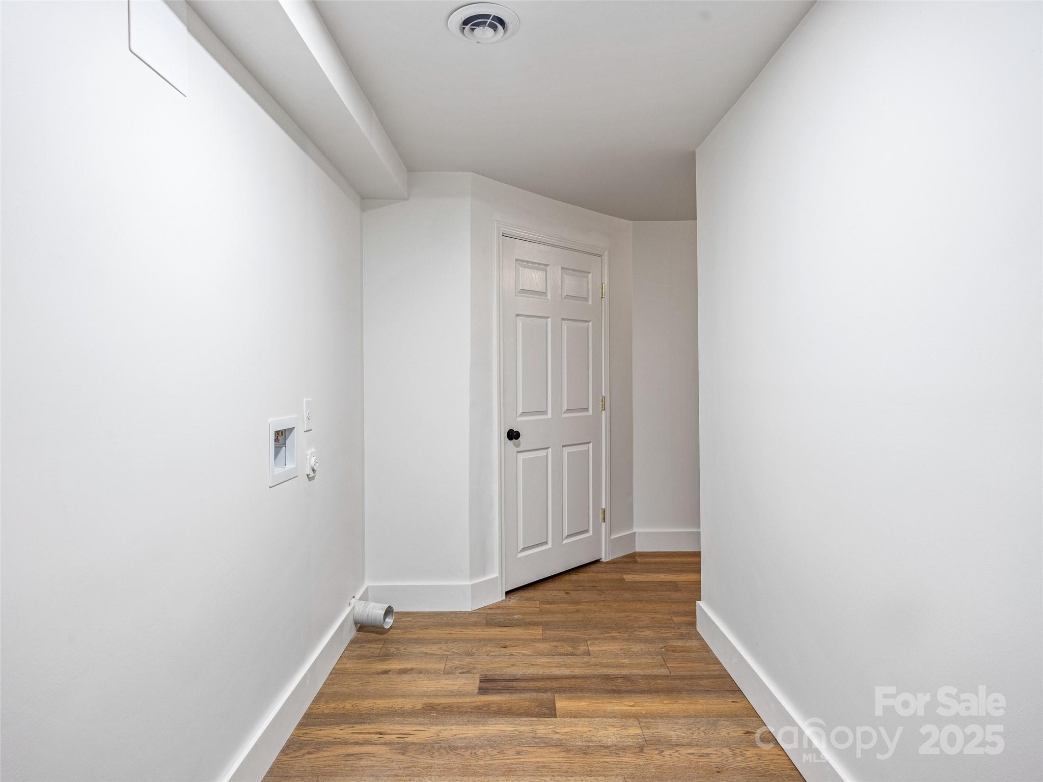 3 Acorn Road