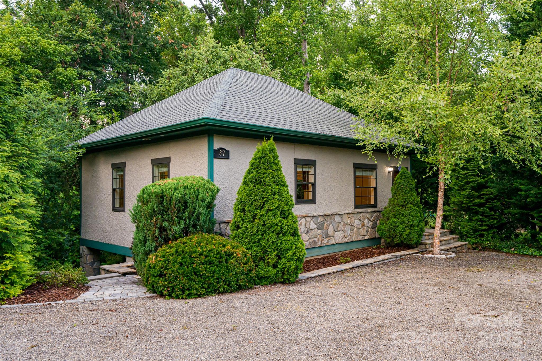 31 Sumner Place