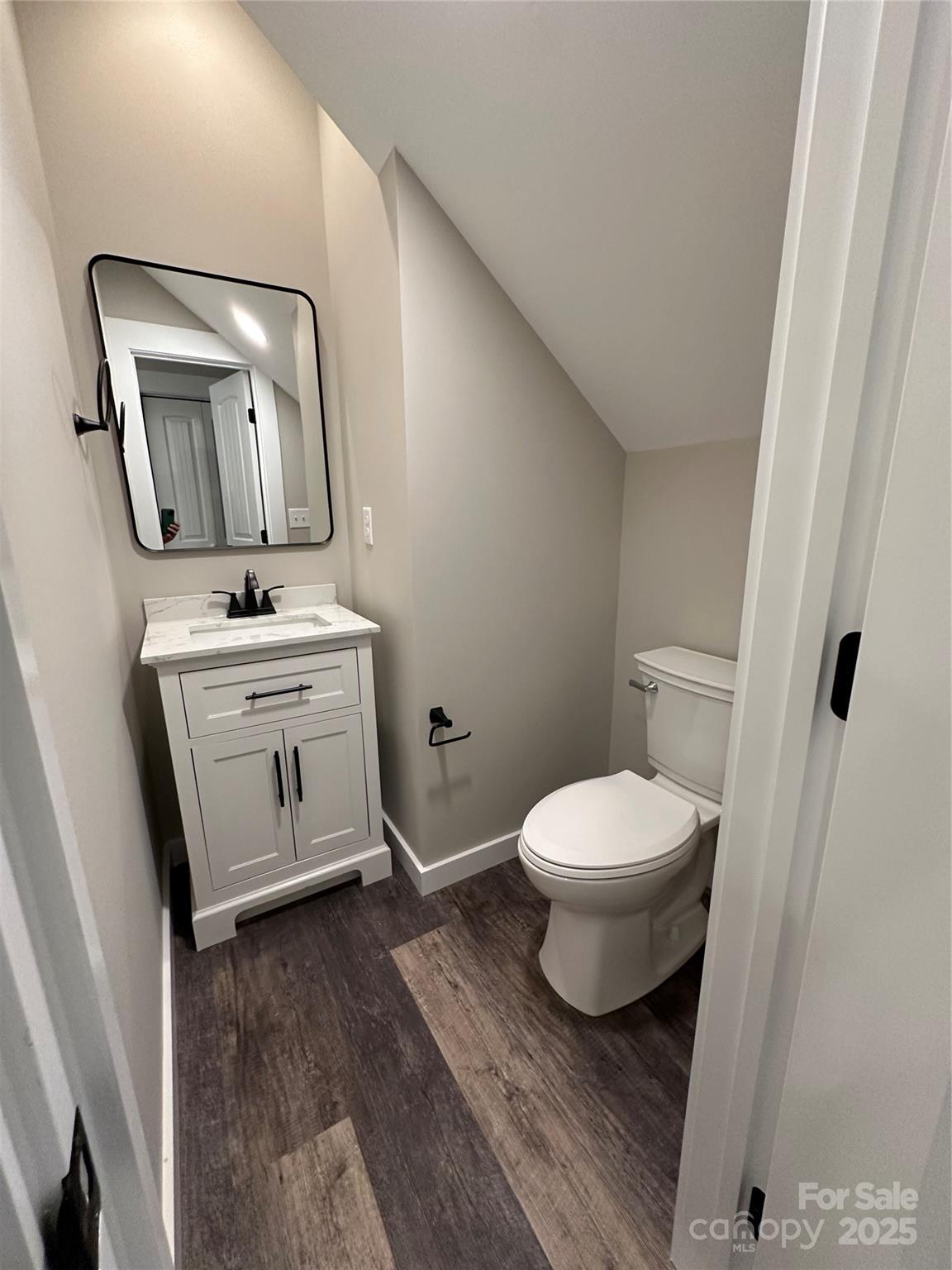 203 1 S Oconeechee Avenue