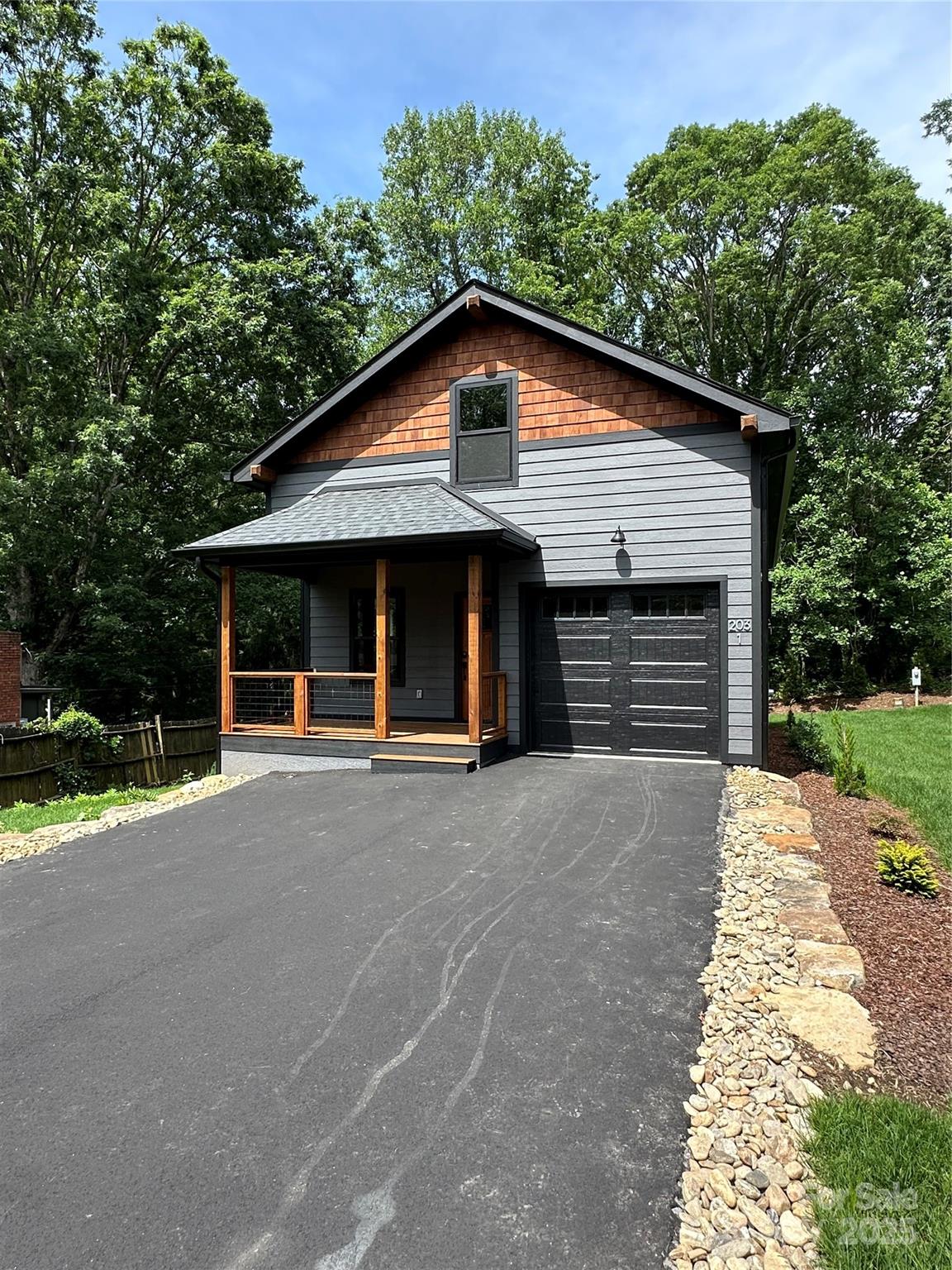 203 1 S Oconeechee Avenue