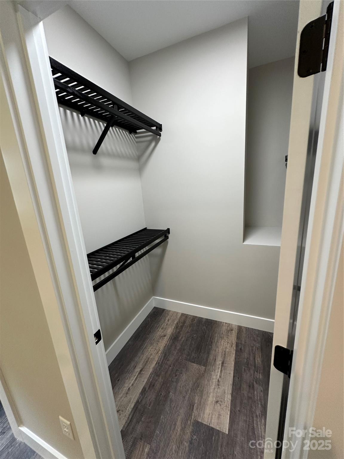 203 1 S Oconeechee Avenue