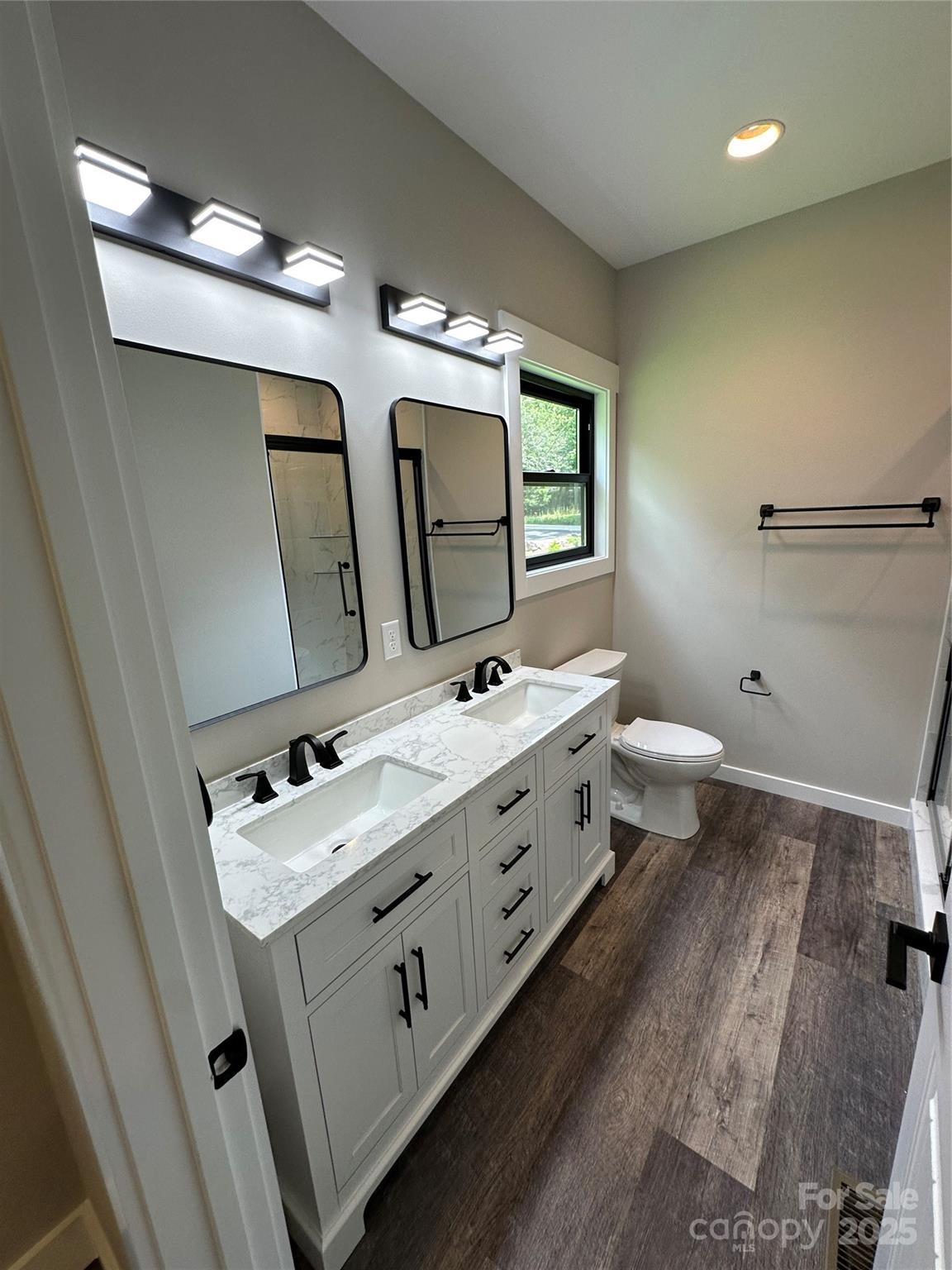 203 1 S Oconeechee Avenue