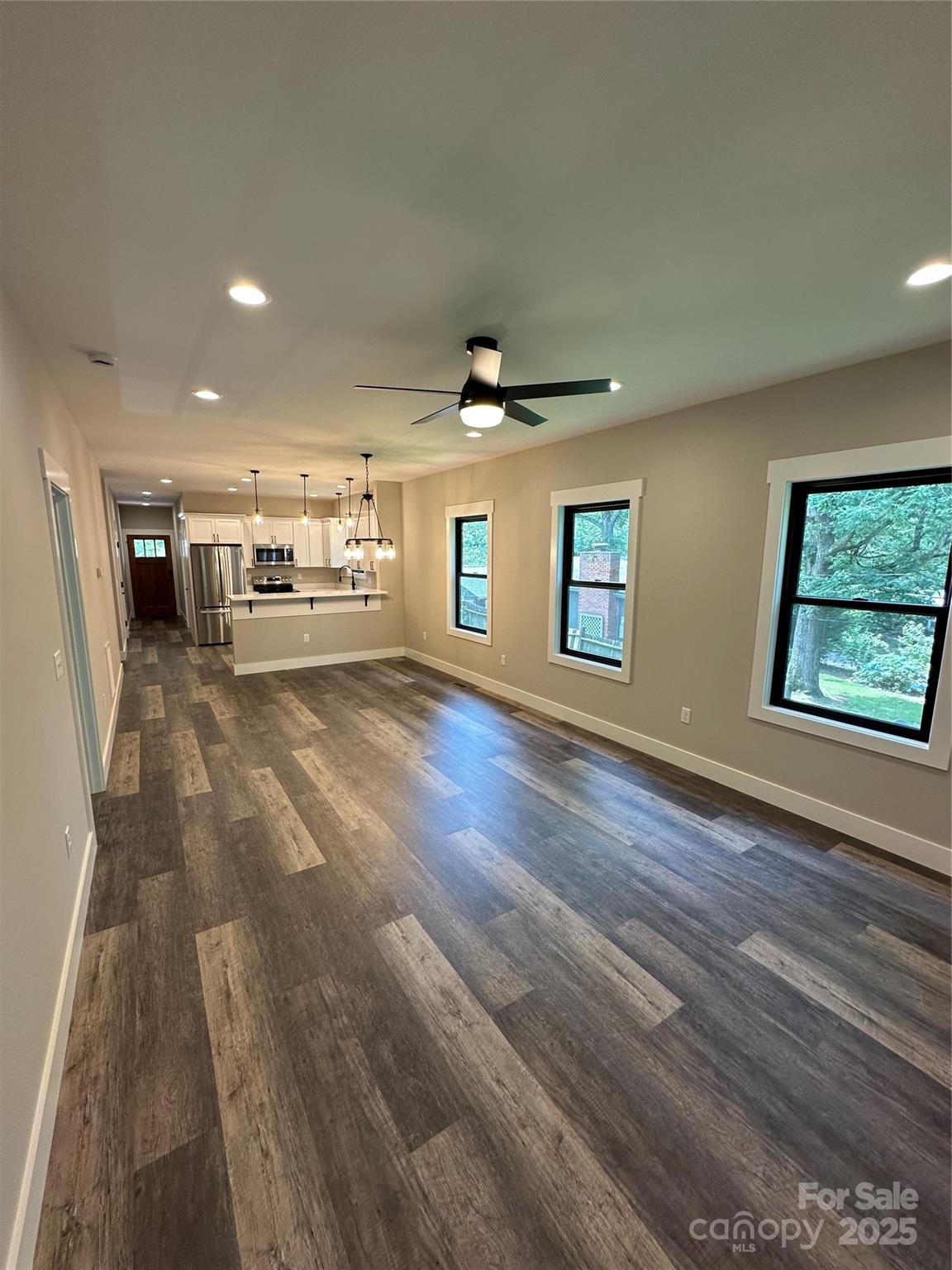 203 1 S Oconeechee Avenue