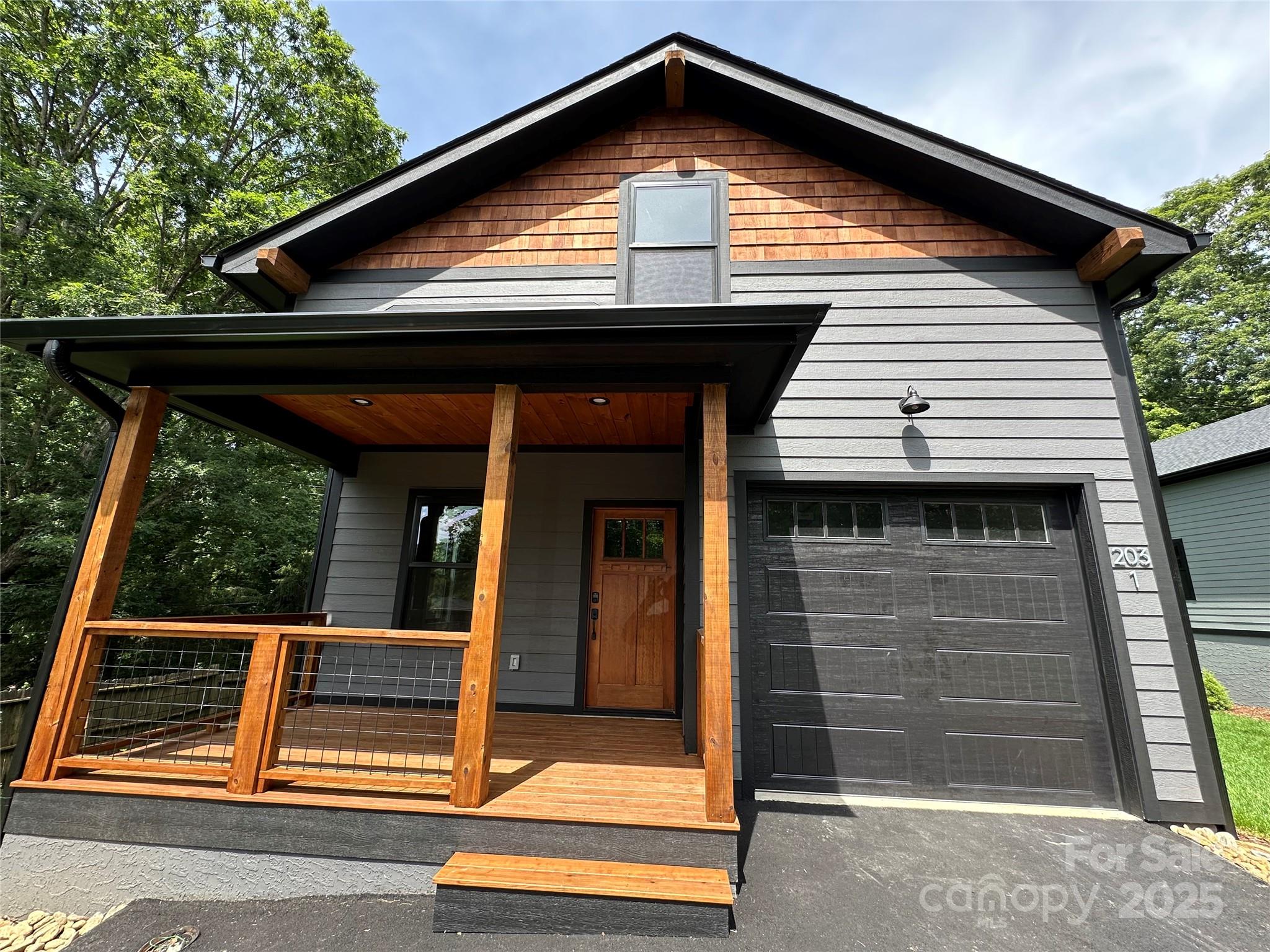 203 1 S Oconeechee Avenue