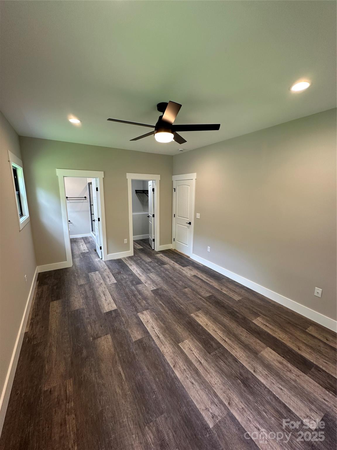 203 1 S Oconeechee Avenue