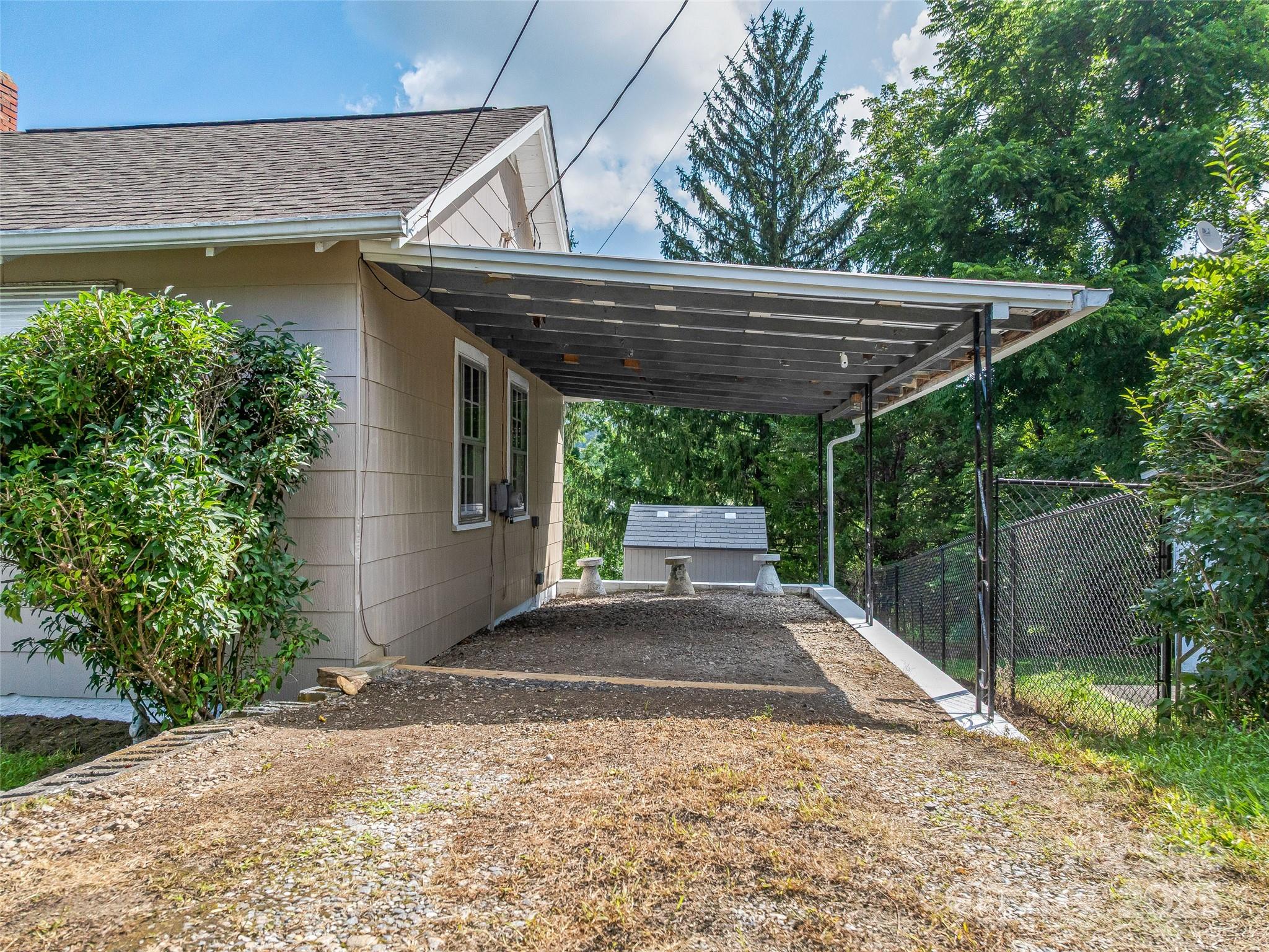 10 Old Pisgah Highway
