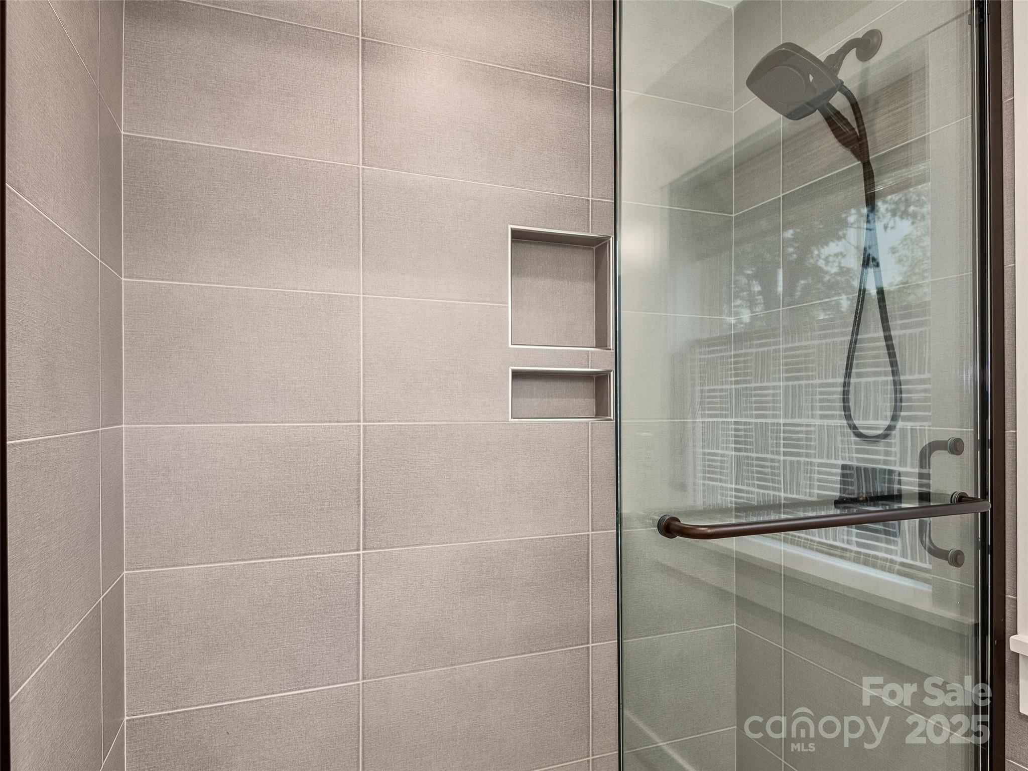 149 Courtland Avenue Unit: 5