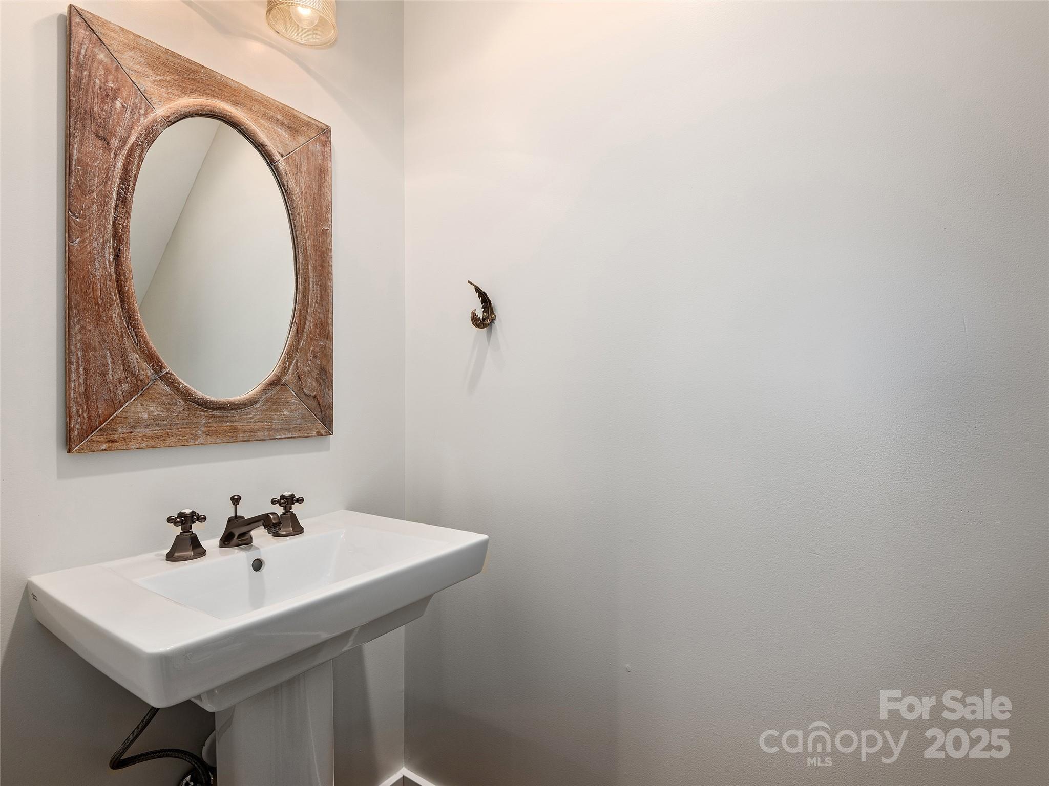 149 Courtland Avenue Unit: 5