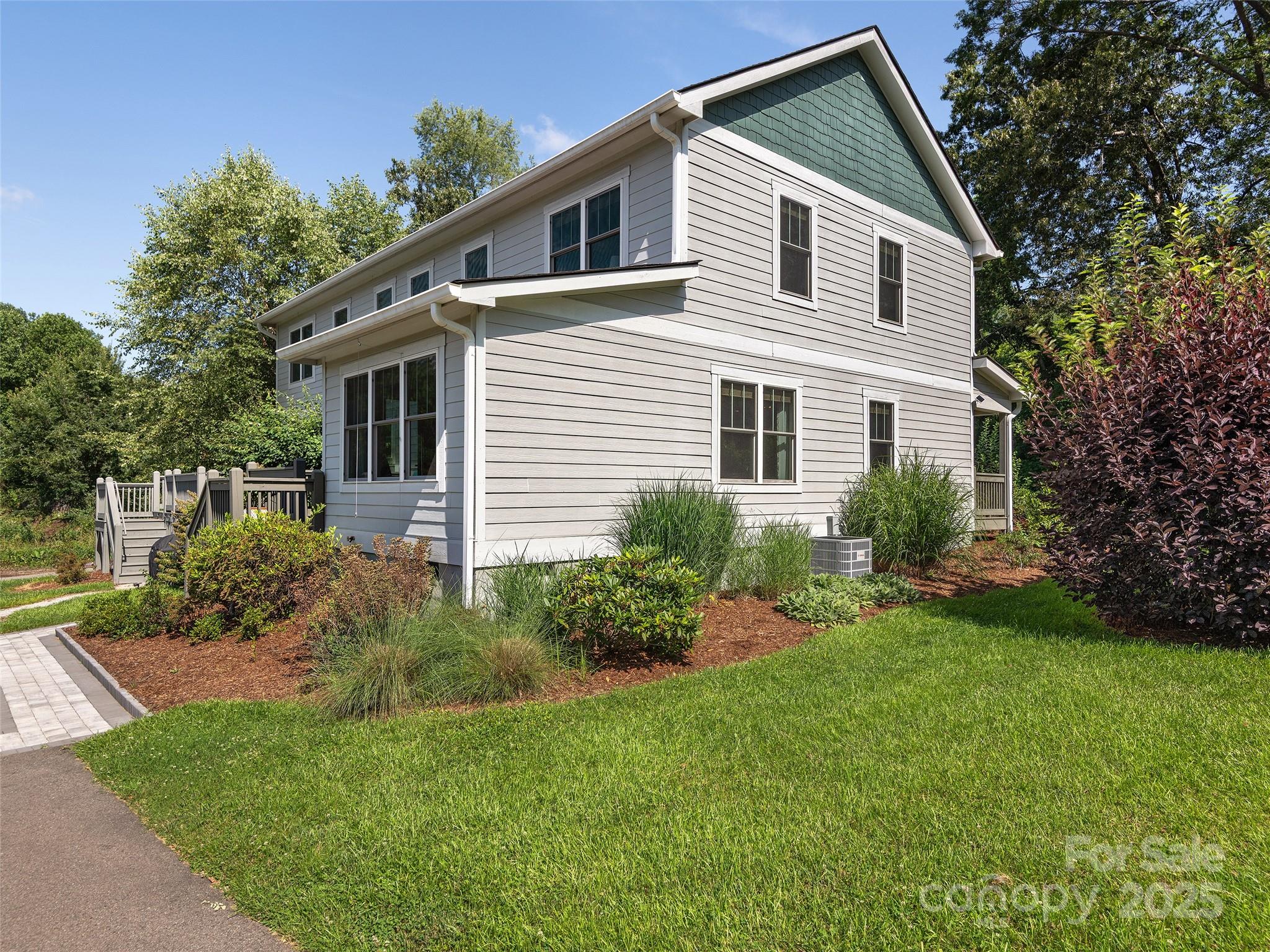 149 Courtland Avenue Unit: 5