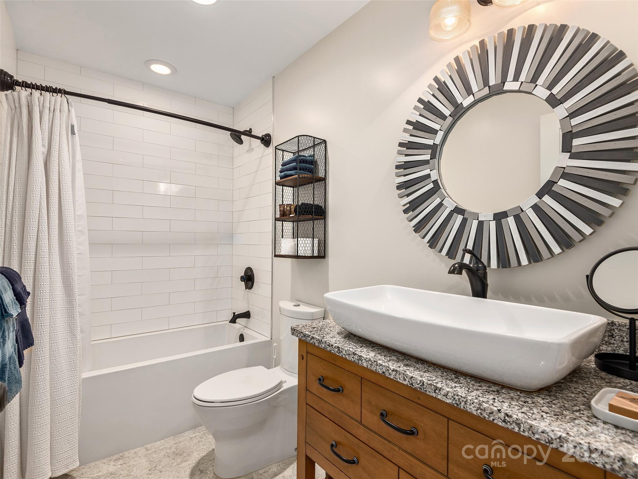 149 Courtland Avenue Unit: 5