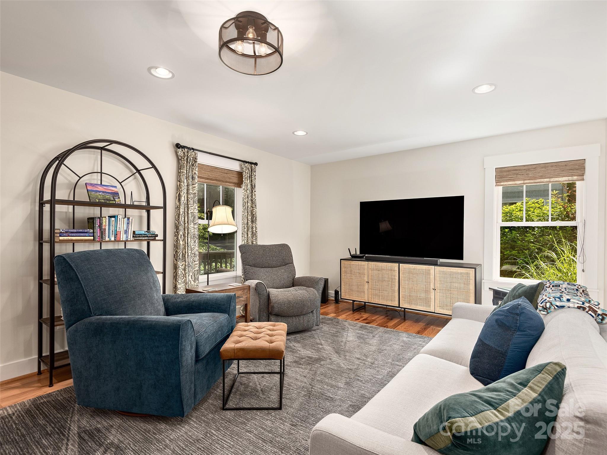 149 Courtland Avenue Unit: 5