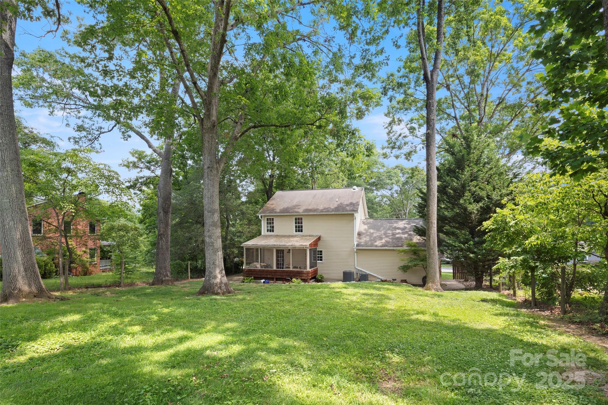 15 Graceland Place