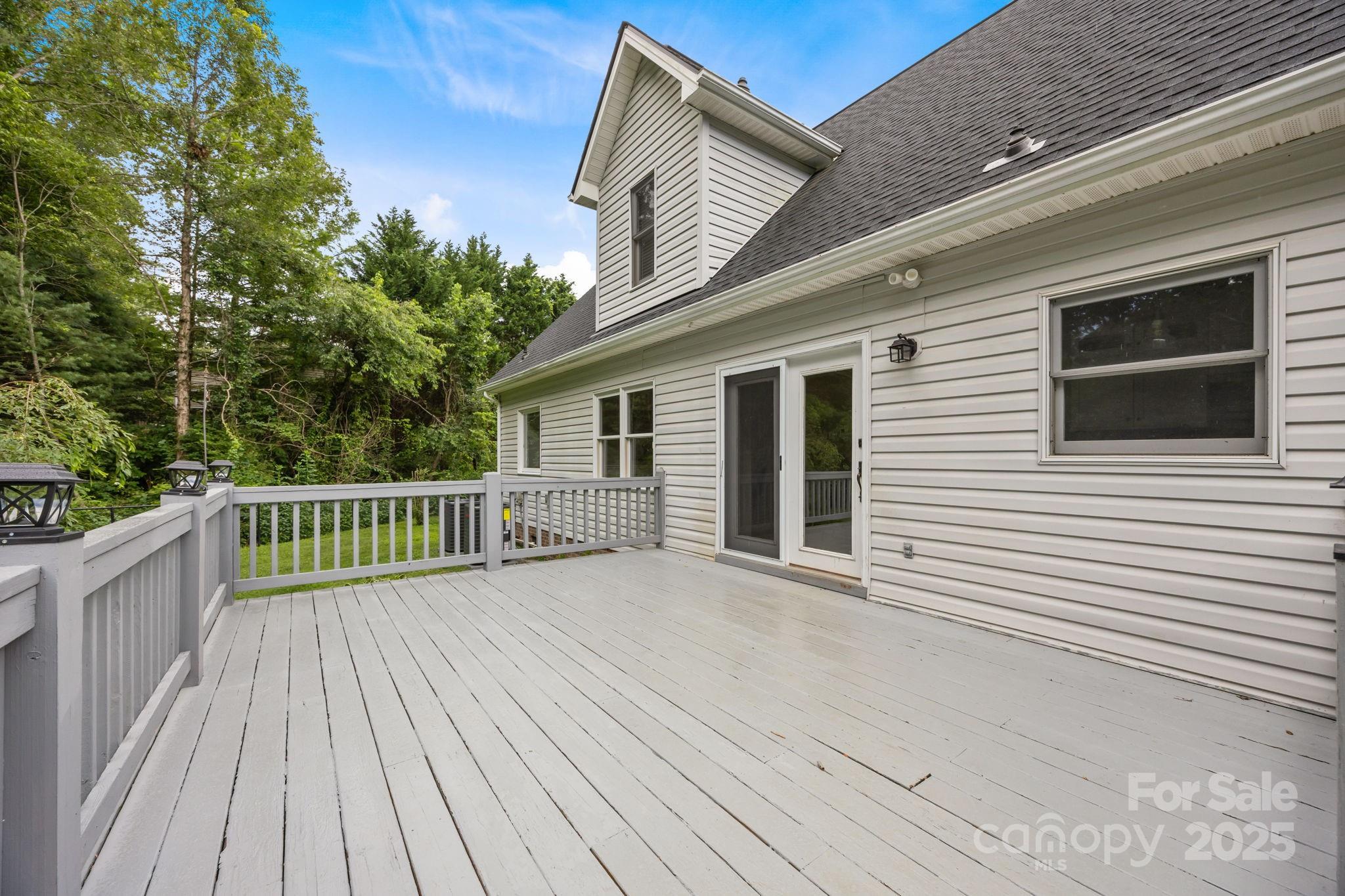 6 Springfield Way
