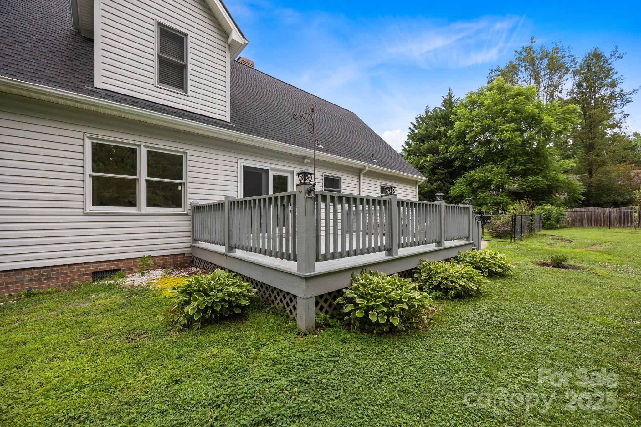 6 Springfield Way