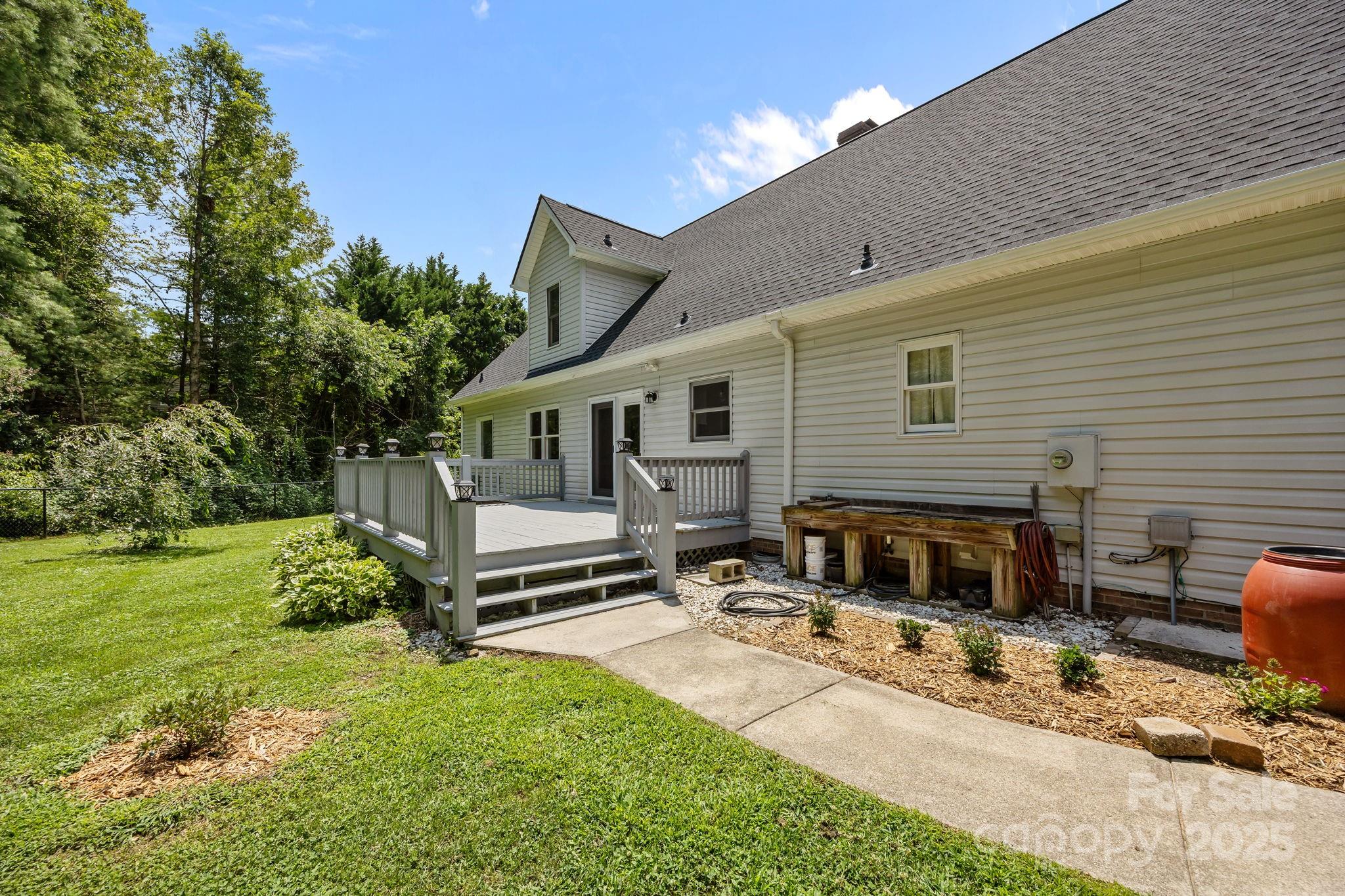 6 Springfield Way