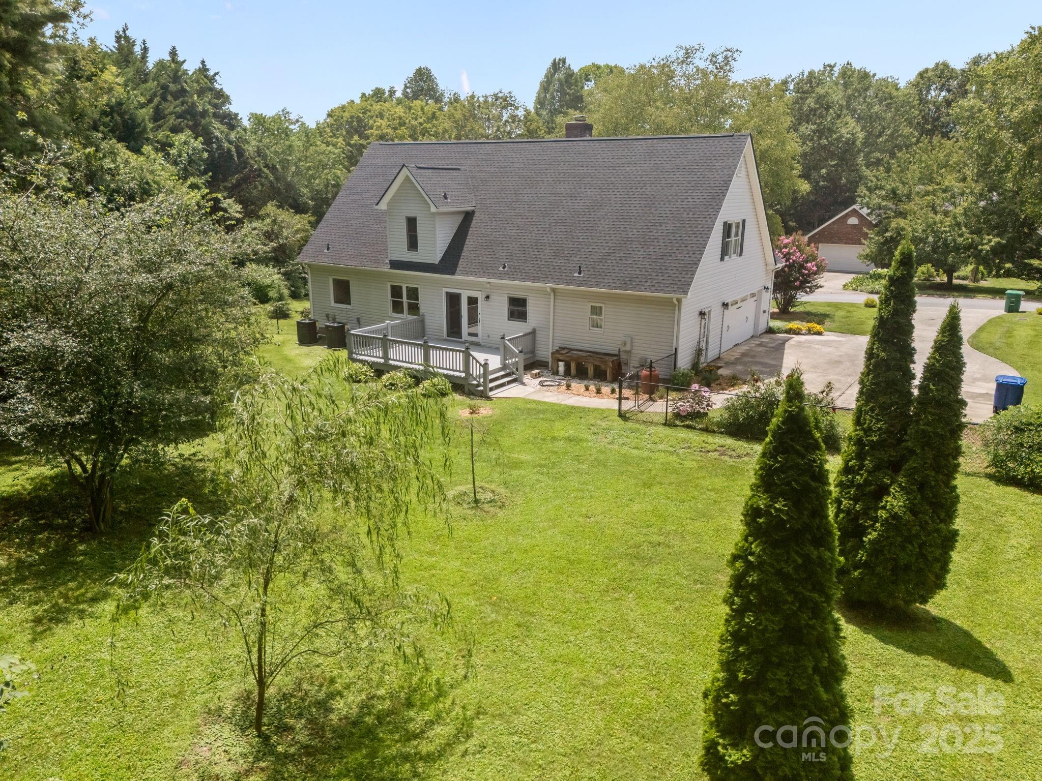6 Springfield Way