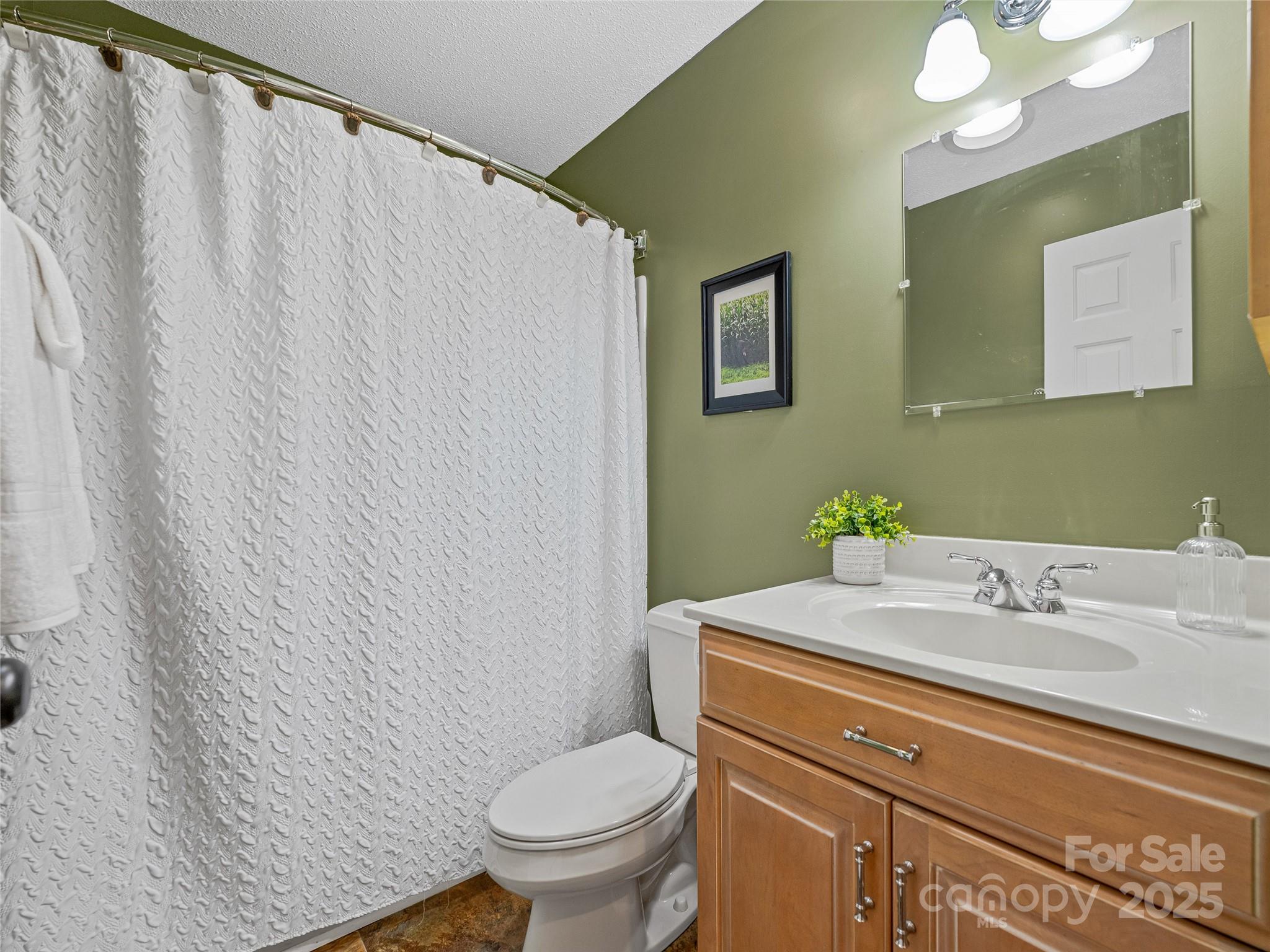 547 Hunters Glen Lane